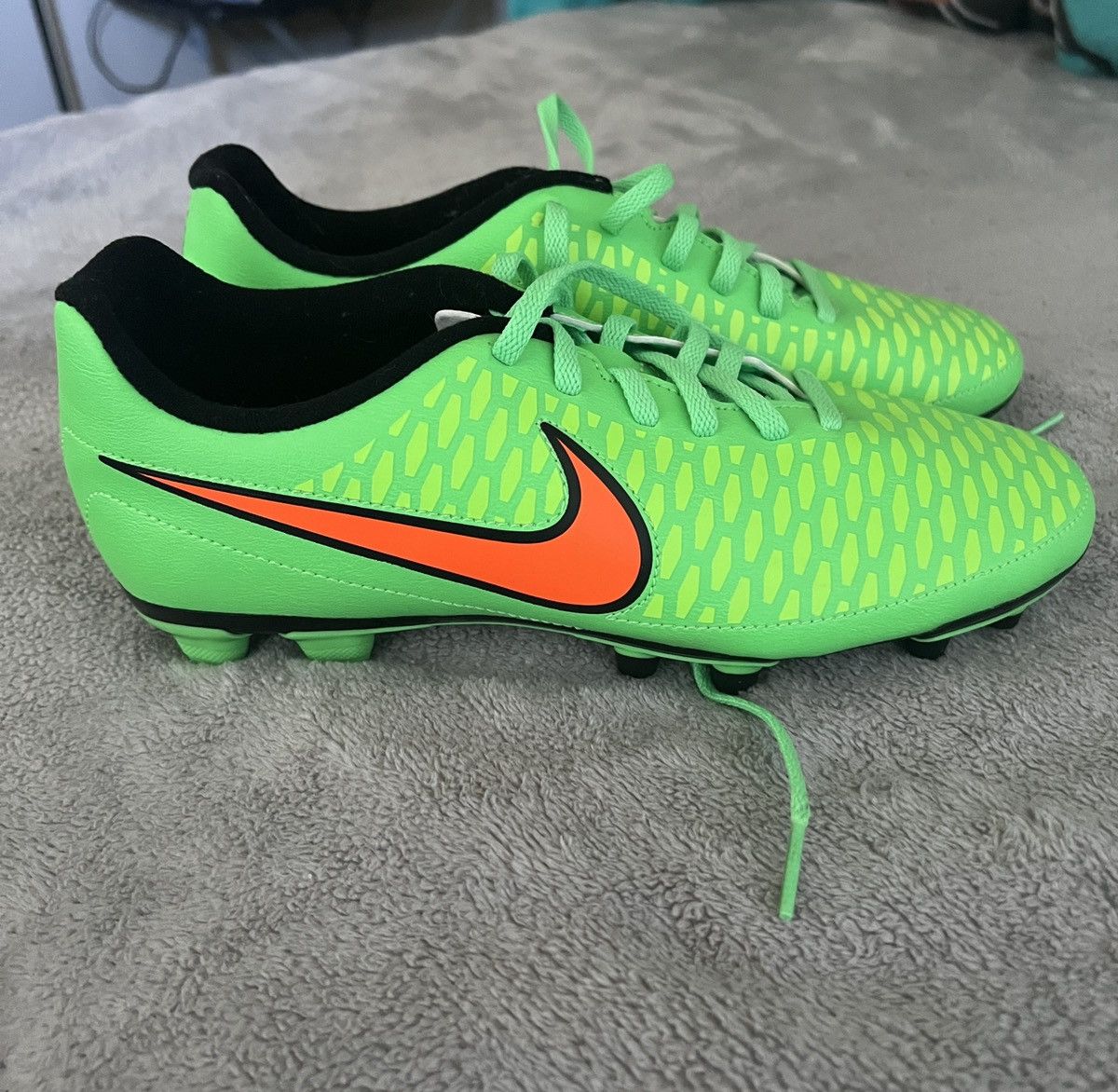 Nike magista 41 best sale