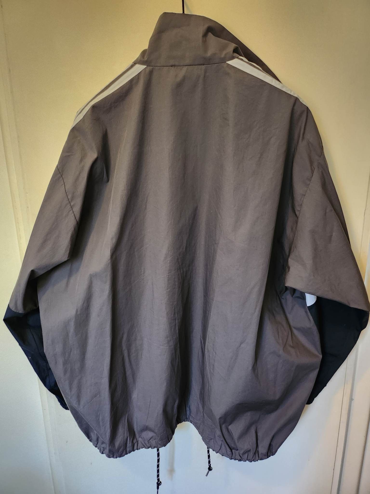 Balenciaga Iconic track jacket Size US L / EU 52-54 / 3 - 6 Thumbnail