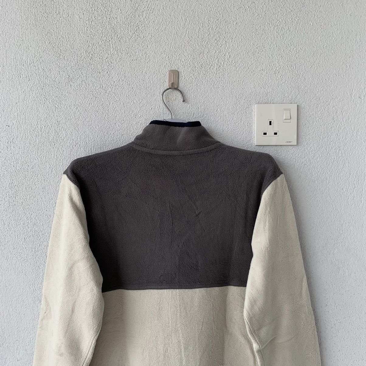 Japanese Brand × Uniqlo UNIQLO fleece turtleneck full-zip jacket Size US M / EU 48-50 / 2 - 7 Thumbnail