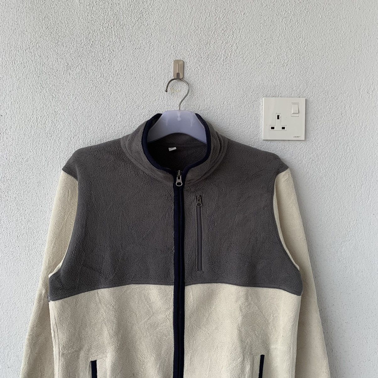 Japanese Brand × Uniqlo UNIQLO fleece turtleneck full-zip jacket Size US M / EU 48-50 / 2 - 2 Thumbnail