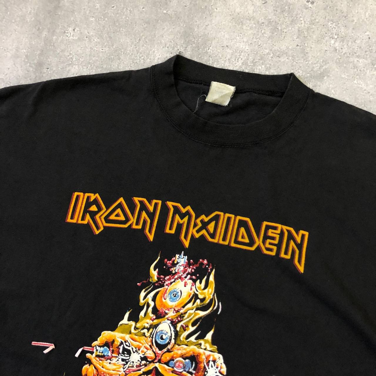Band Tees *RARE* 1988 Iron Maiden Vintage Tee shirt Size US XL / EU 56 / 4 - 3 Thumbnail