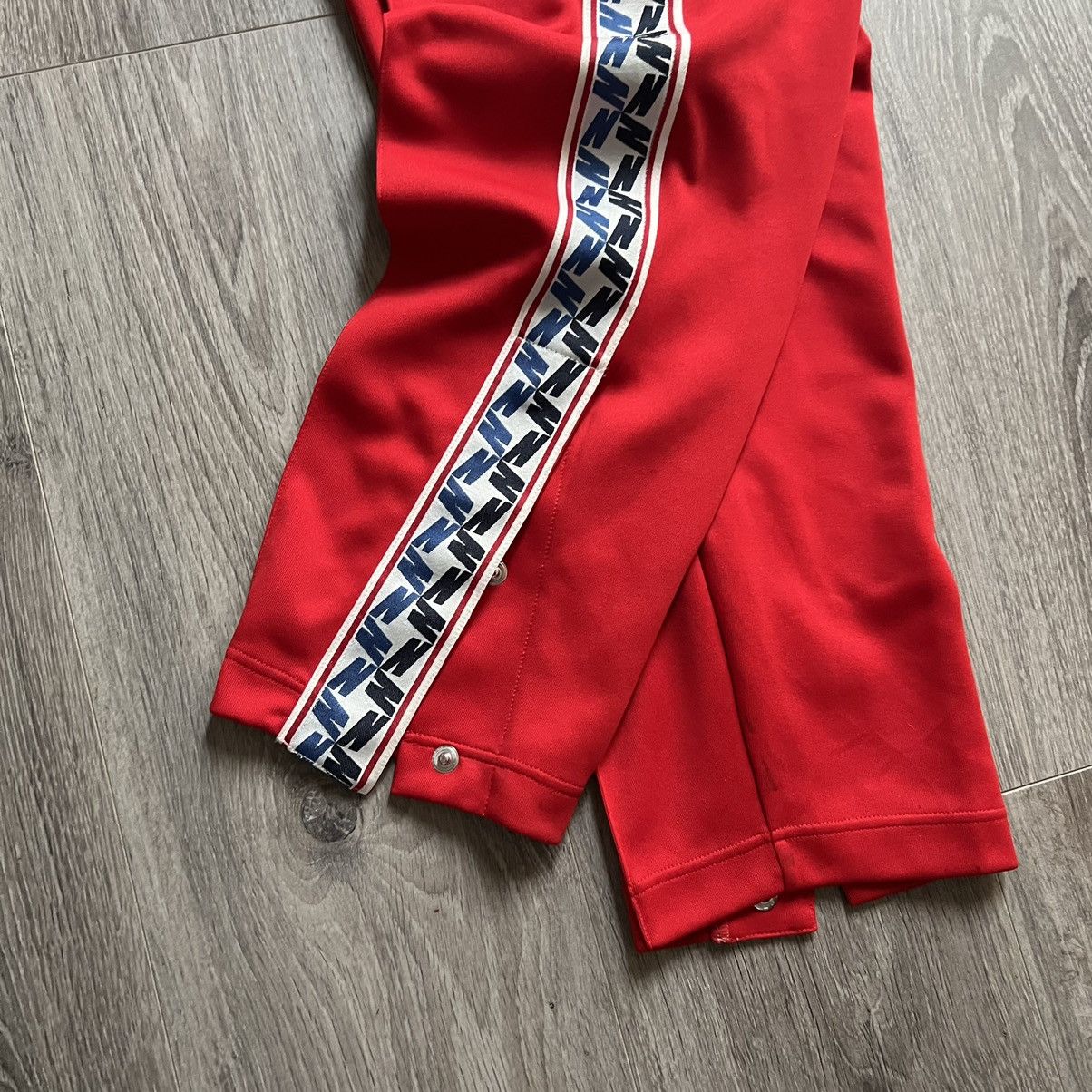 Nike Nike pleated trackpants swoosh Size US 32 / EU 48 - 3 Thumbnail