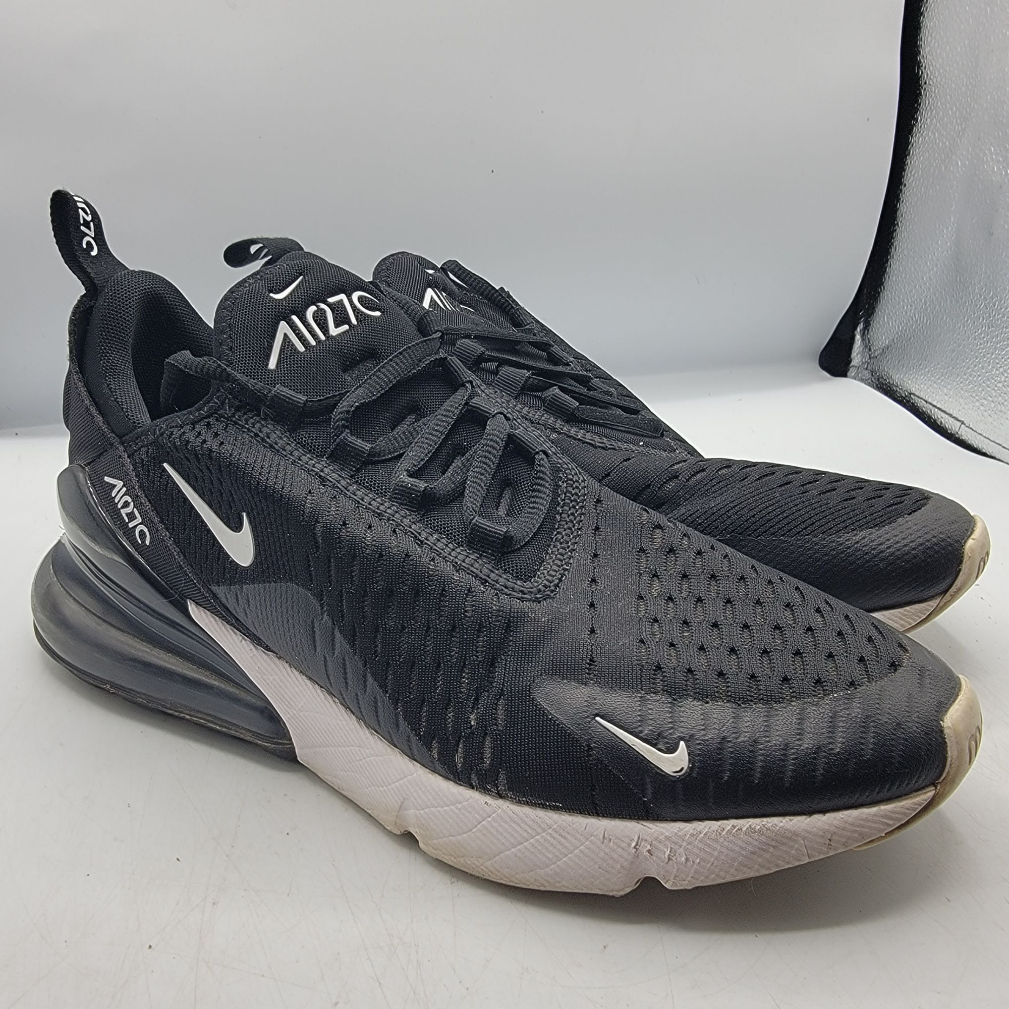 Nike Air Max 270 Womens Size 9.5 Black Anthracite Running Sh