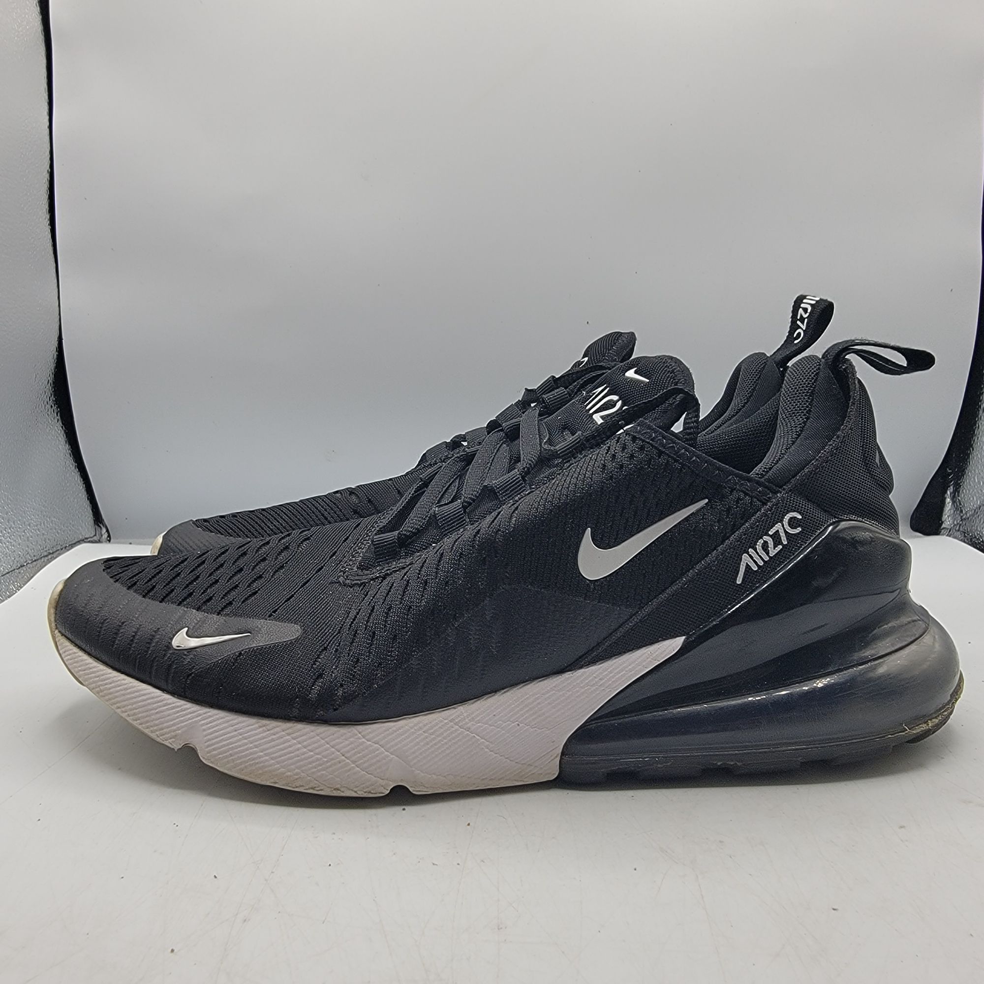 Nike Air Max 270 Womens Size 9.5 Black Anthracite Running Sh