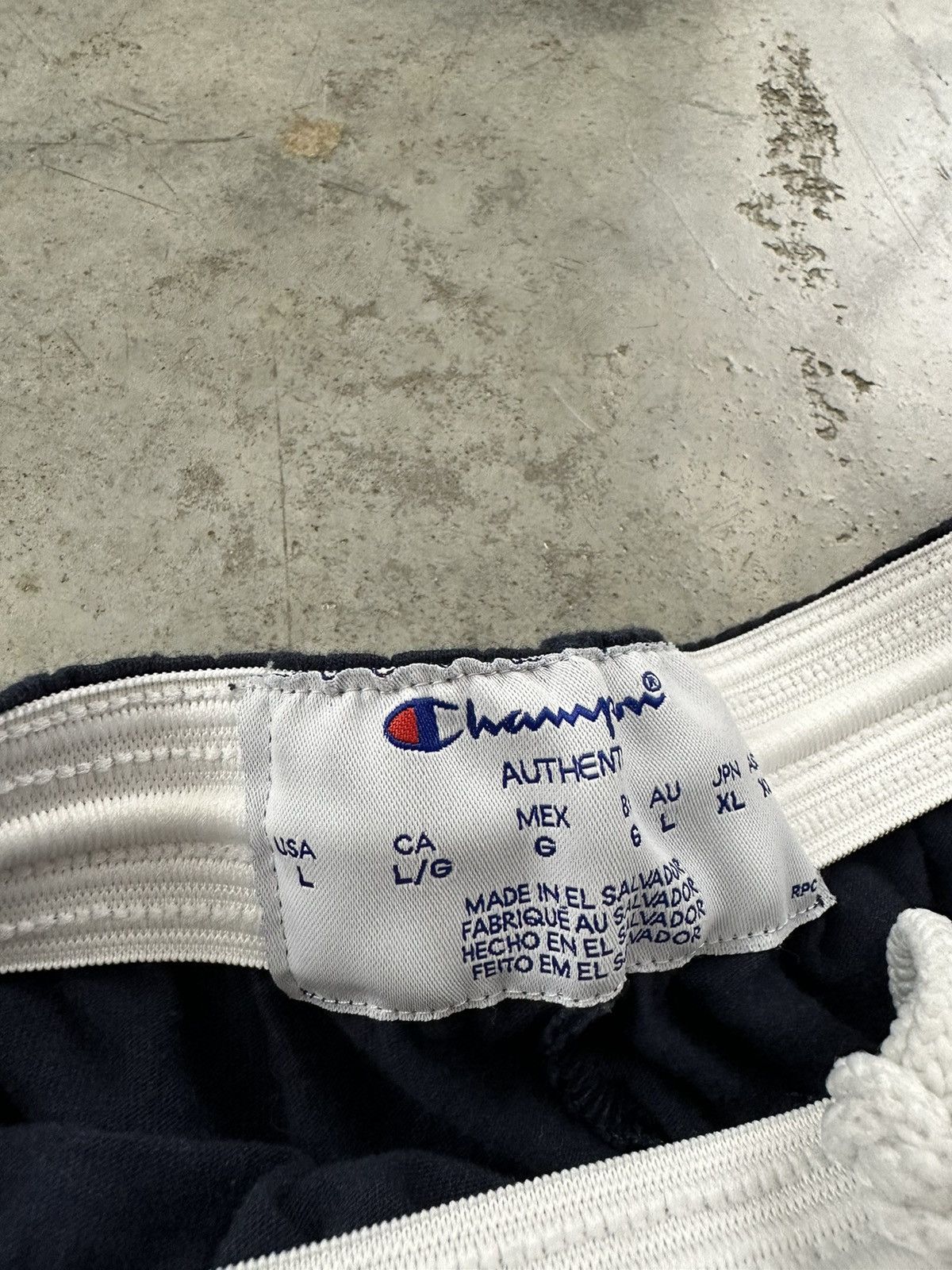 Champion Lotties Flower Drawings Navy Champion Logo Shorts Medium Size US 32 / EU 48 - 5 Thumbnail