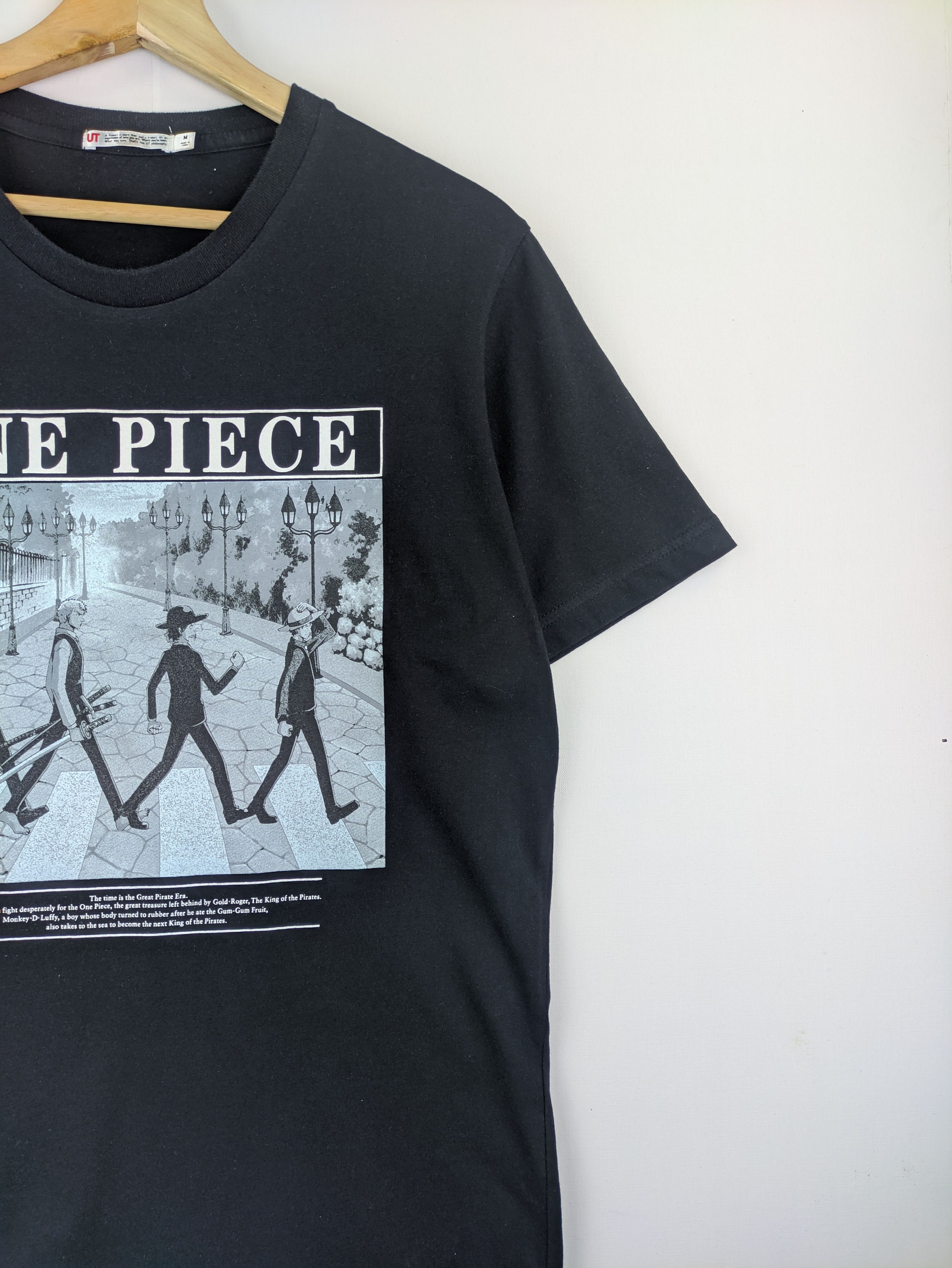 Uniqlo Steals🔥Uniqlo Tee Anime One Piece (Bulk Price PM) Size US M / EU 48-50 / 2 - 5 Thumbnail