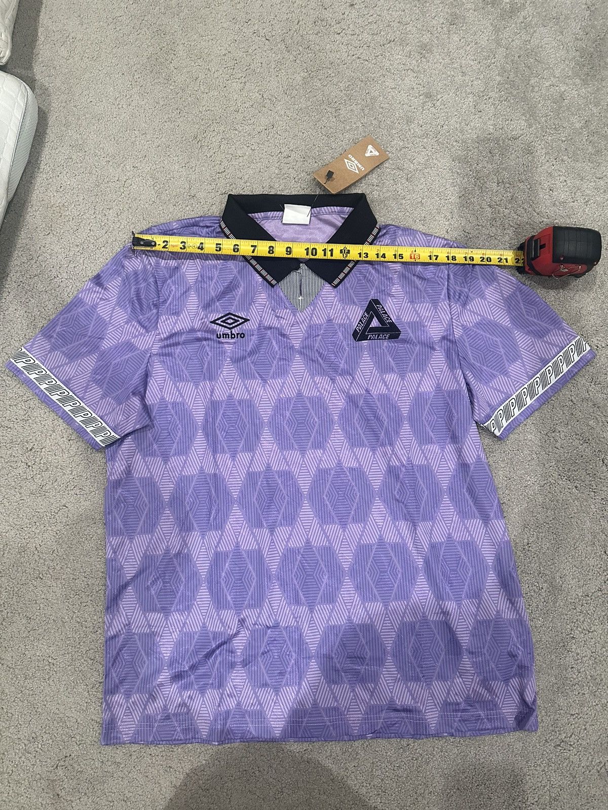 Palace × Umbro Palace X Umbro Classic Jersey Dahlia Purple - FW22 Size US L / EU 52-54 / 3 - 6 Thumbnail