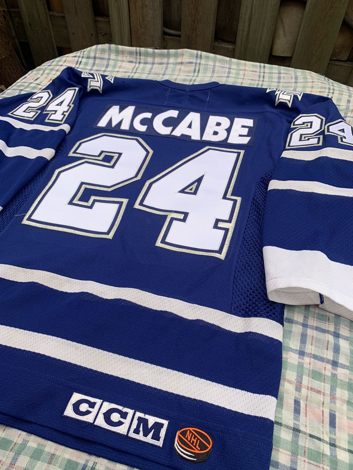NHL VINTAGE CCM TORONTO MAPLE LEAFS BRYAN McCABE NHL JERSEY Size US S / EU 44-46 / 1 - 7 Thumbnail