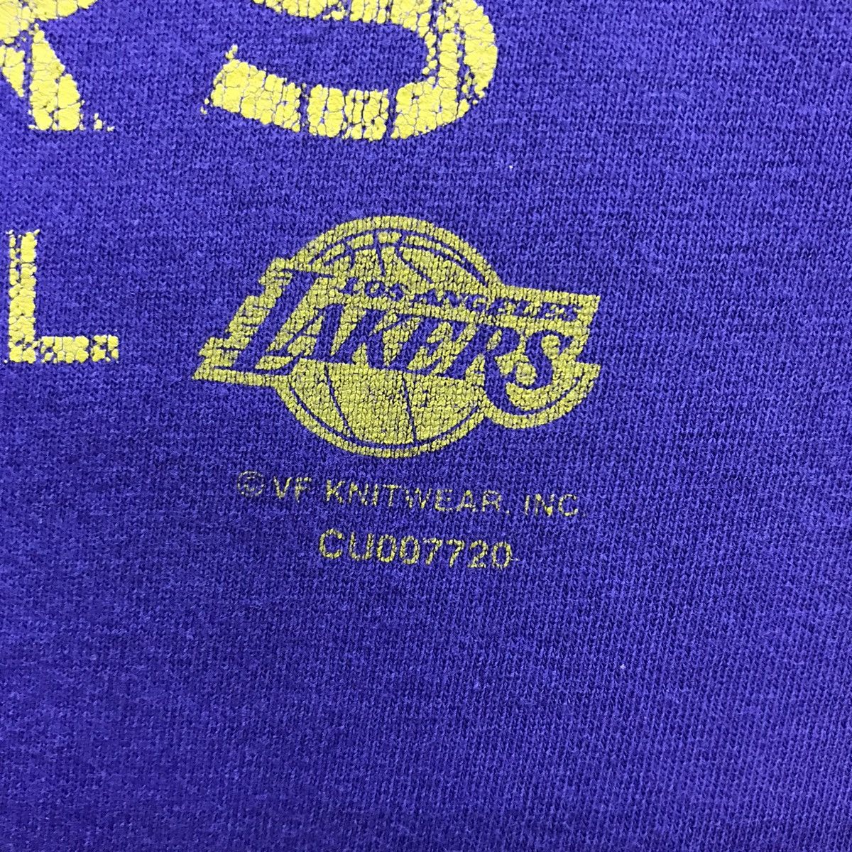 Rare!! LA Lakers Basketball tee