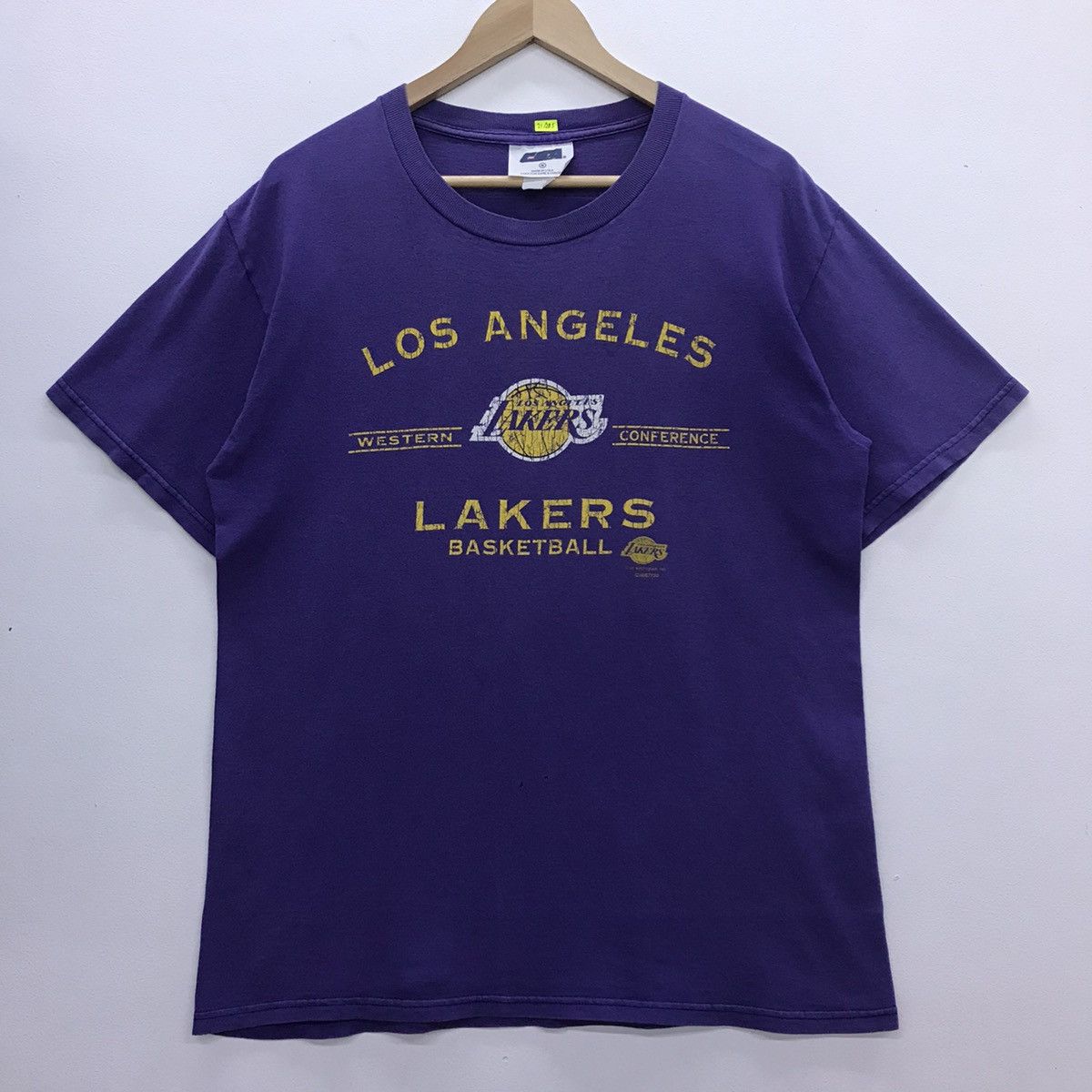 Rare!! LA Lakers Basketball tee