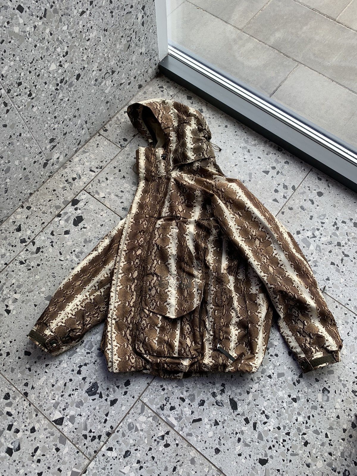BURTON 篭る RONINシリーズ メンズジャケット（中古品）