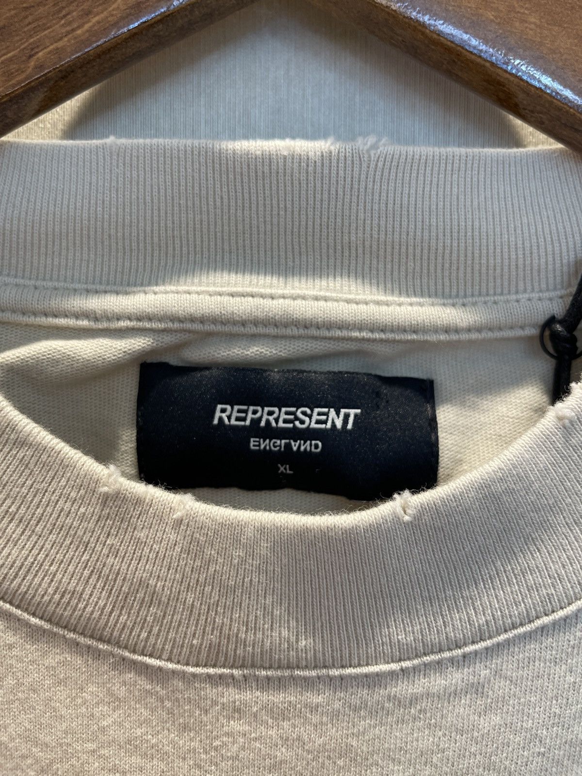 Represent Clo. Represent Feel the Heat Car Vintage White Tee Size US XL / EU 56 / 4 - 3 Thumbnail