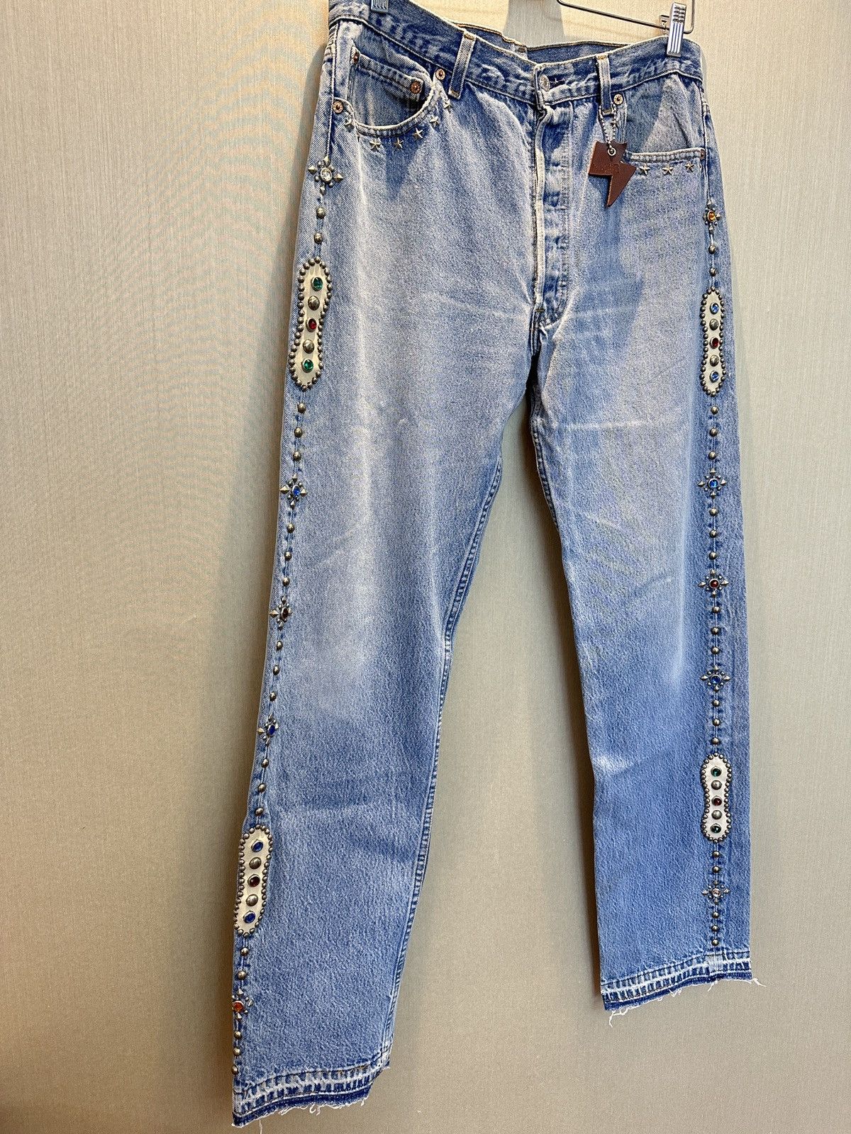 Hollywood Trading Company HTC IrregulaR HUMBLE Gemstone Studded Vintage Levi’s Jeans Size US 32 / EU 48 - 4 Thumbnail