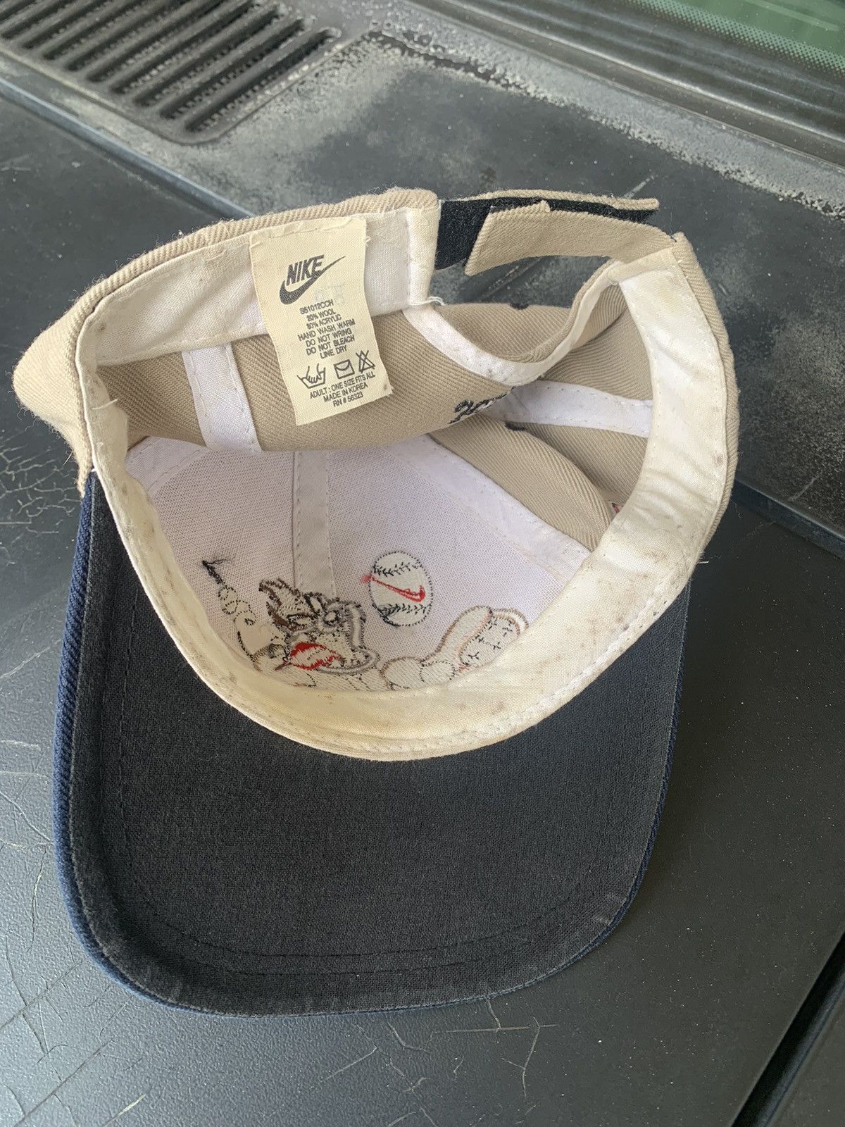 Cartoon Network × Nike × Vintage Vintage nike tazmania hat Size ONE SIZE - 6 Thumbnail