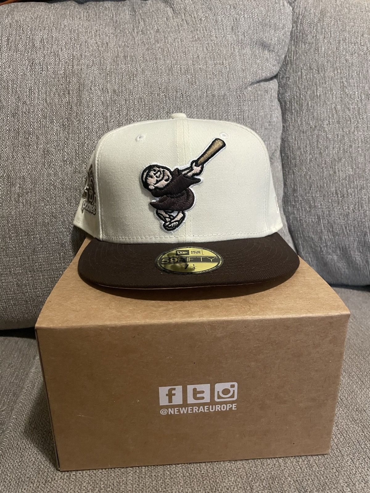 New Era 59FIFTY San Diego Padres Swinging Friar Hat - Navy 7 3/8