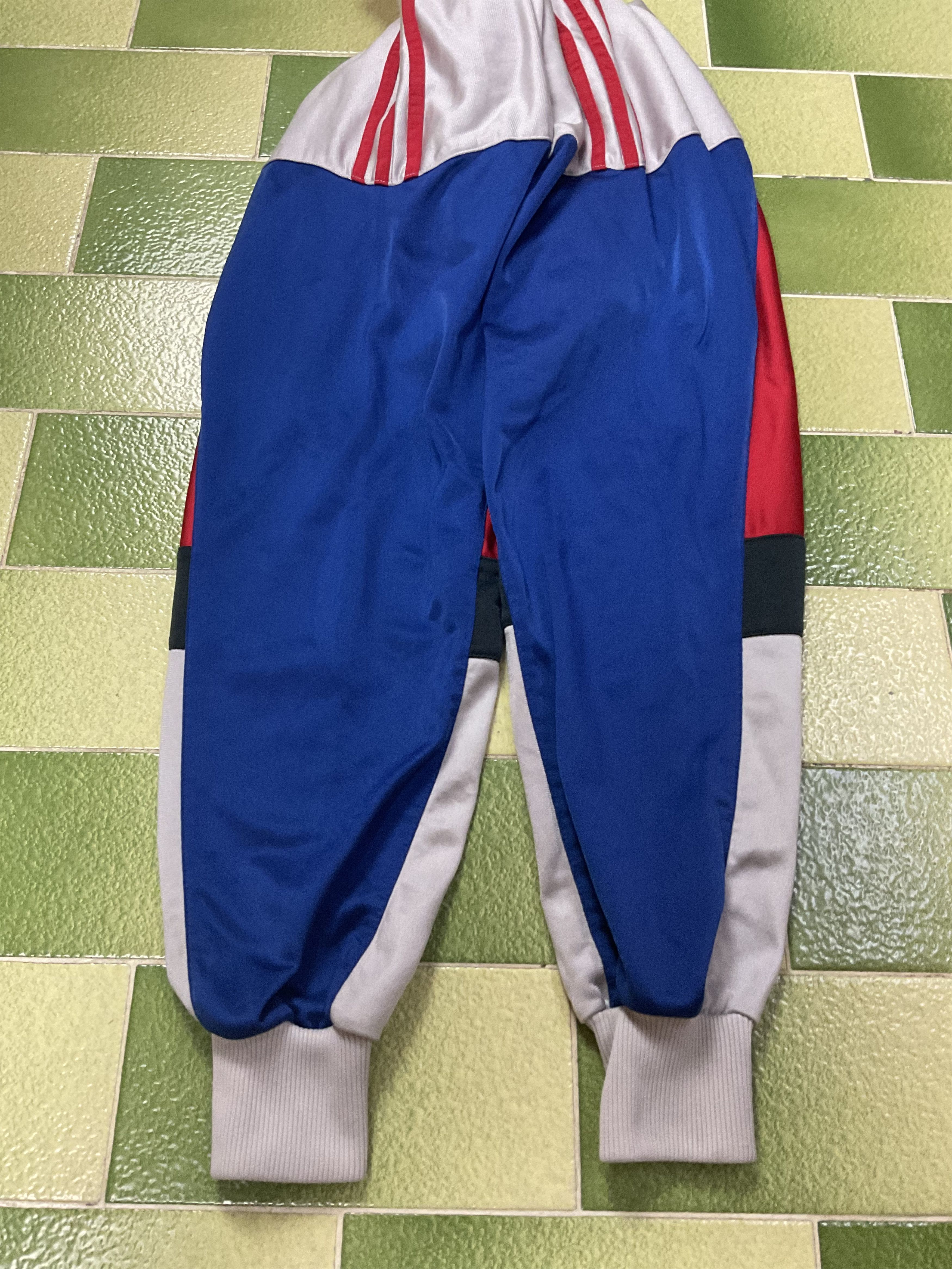 Adidas Adidas Track Jacket Full-Zip Vintage Tracksuit Top Size US M / EU 48-50 / 2 - 3 Thumbnail