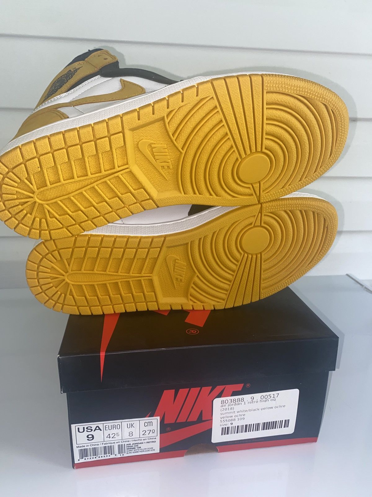 Jordan Brand Air Jordan 1 Retro High OG Yellow Ochre 2018 Size US 9 / EU 42 - 6 Thumbnail