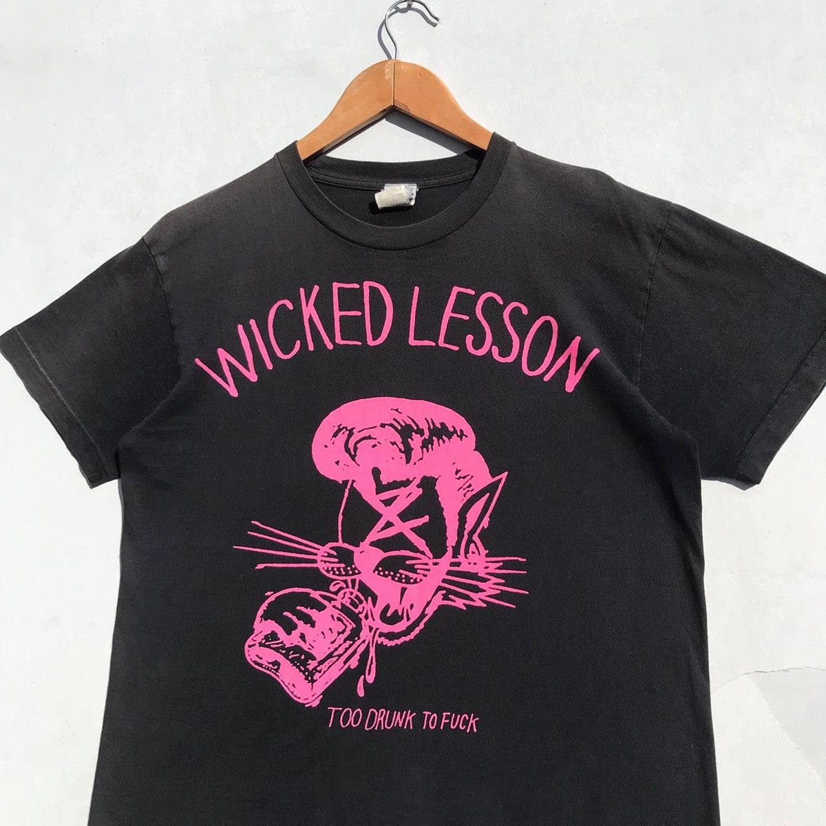 Vintage 🔥Accept Binding Offer🔥 Wicked Lesson Too Drunk To Fuck Size US M / EU 48-50 / 2 - 3 Thumbnail