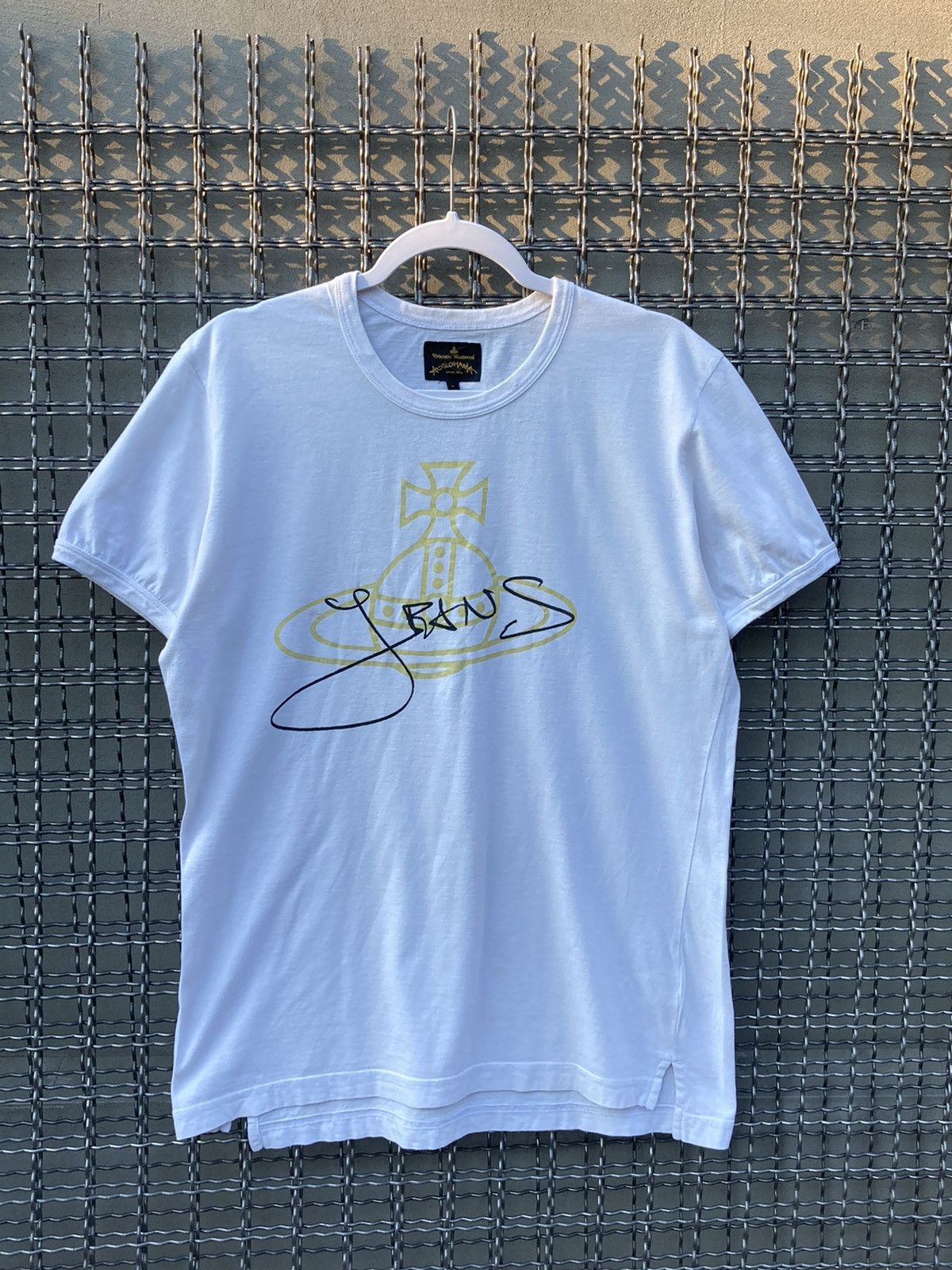 Vivienne Westwood Vivienne Westwood orb print tee big logo shirt Size US L / EU 52-54 / 3 - 1 Thumbnail