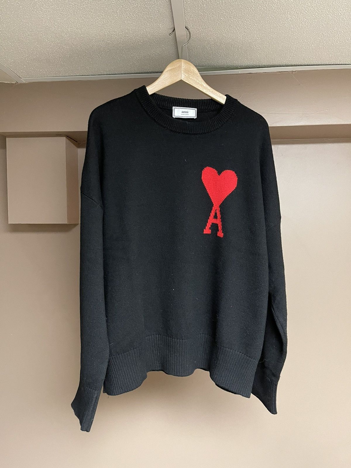 Contrasted Ami De Coeur Crewneck Sweater