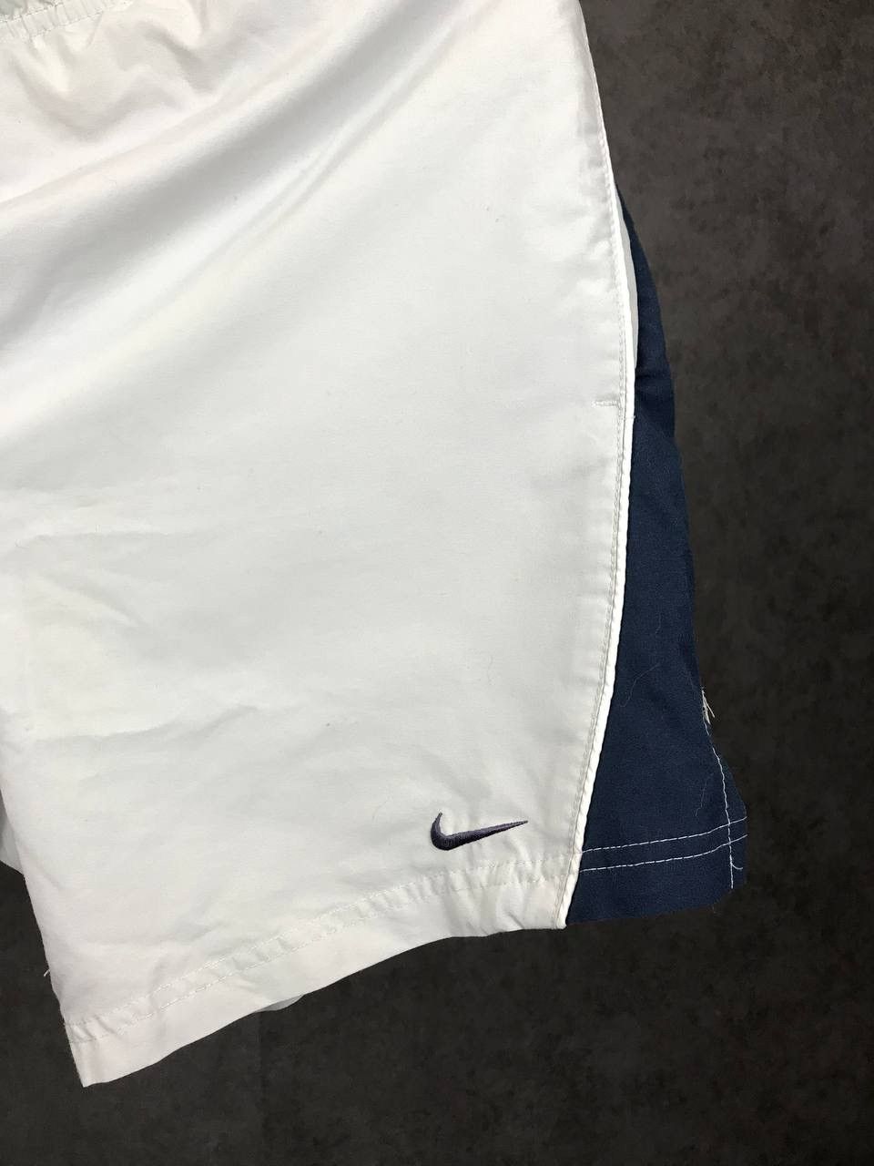 Nike × Vintage Nike swoosh streetwear vintage shorts Size US 34 / EU 50 - 2 Thumbnail