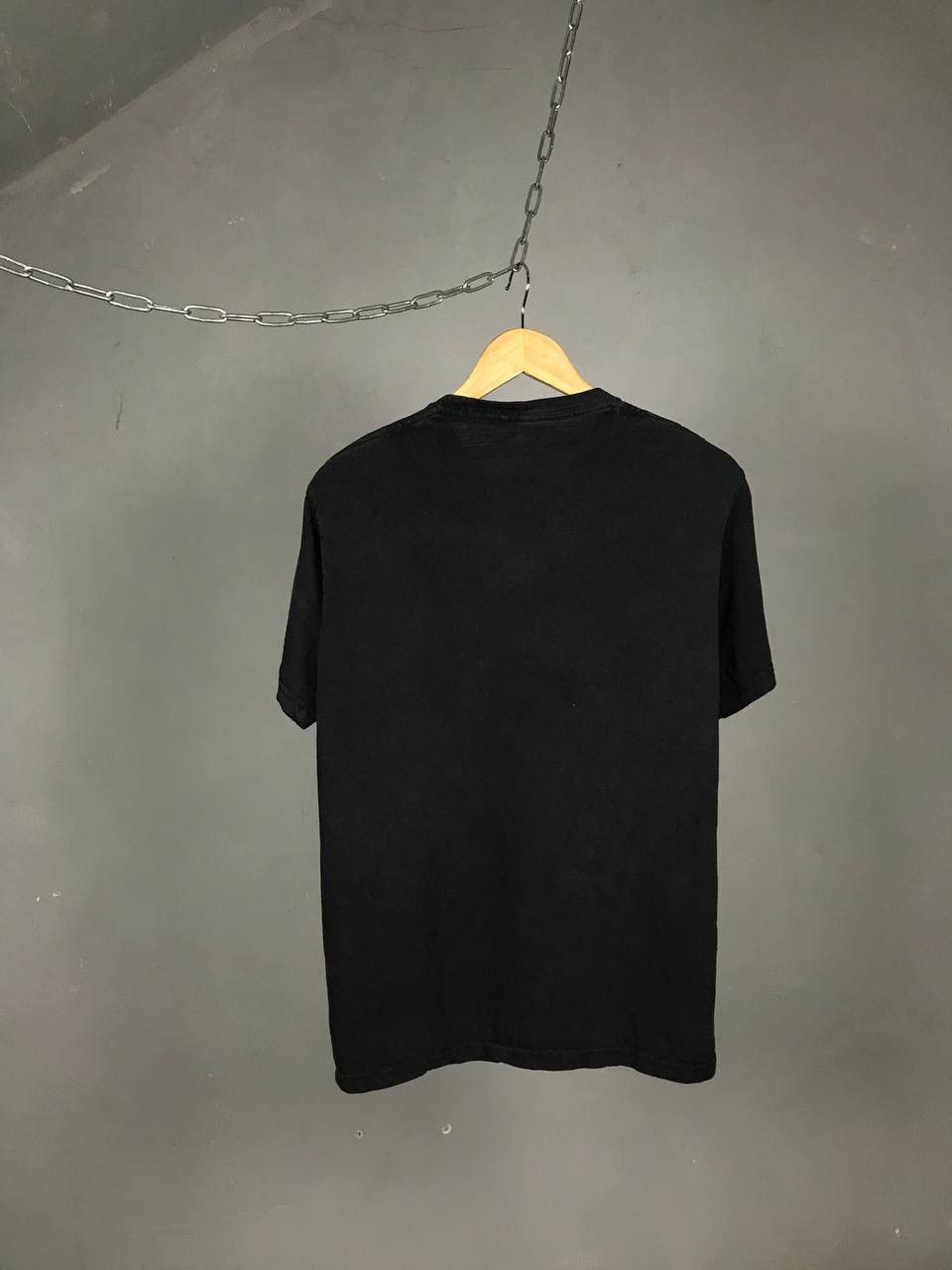 Vintage Who baby is this? 2010 Warner Bros vintage movie tee Size US M / EU 48-50 / 2 - 6 Thumbnail