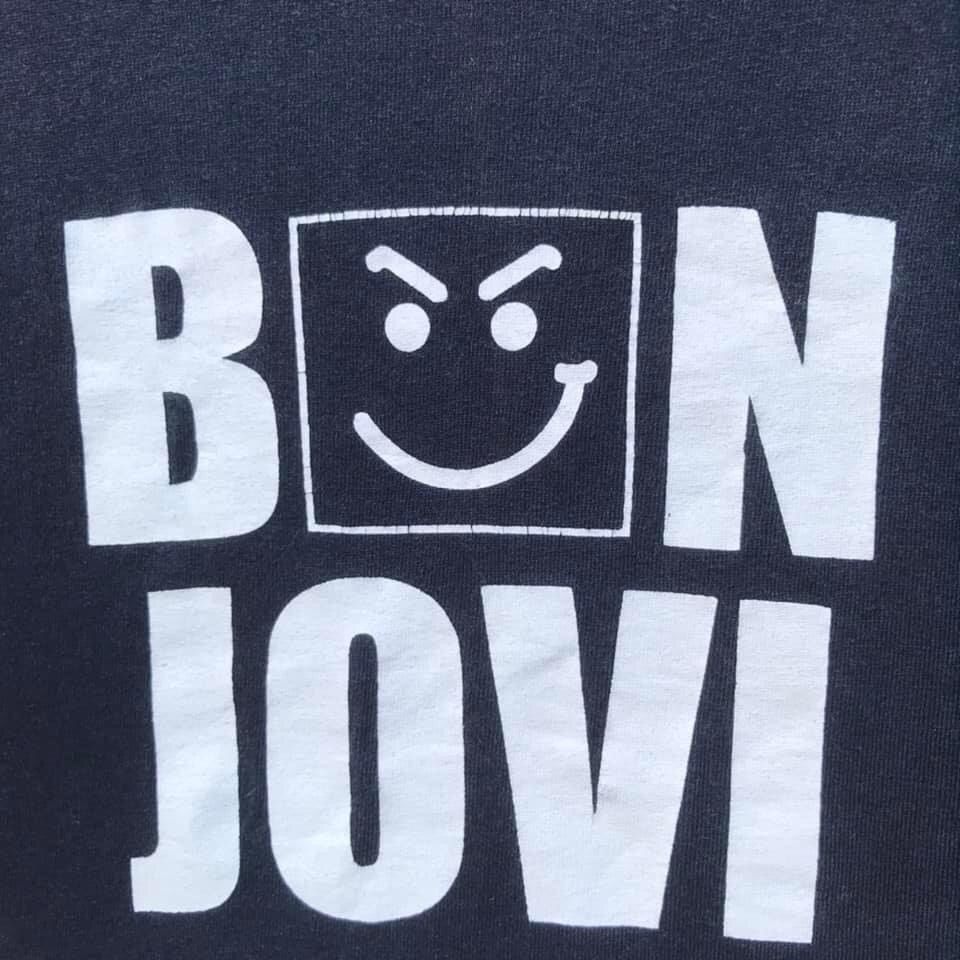 Band Tees 🔥Accept Binding Offer🔥 Bon Jovi Size US M / EU 48-50 / 2 - 4 Thumbnail