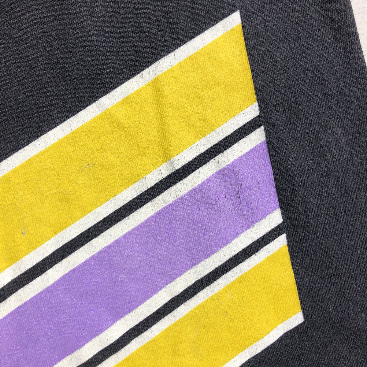 NBA 🔥Accept Binding Offer🔥 Los Angeles Lakers Size US M / EU 48-50 / 2 - 7 Thumbnail
