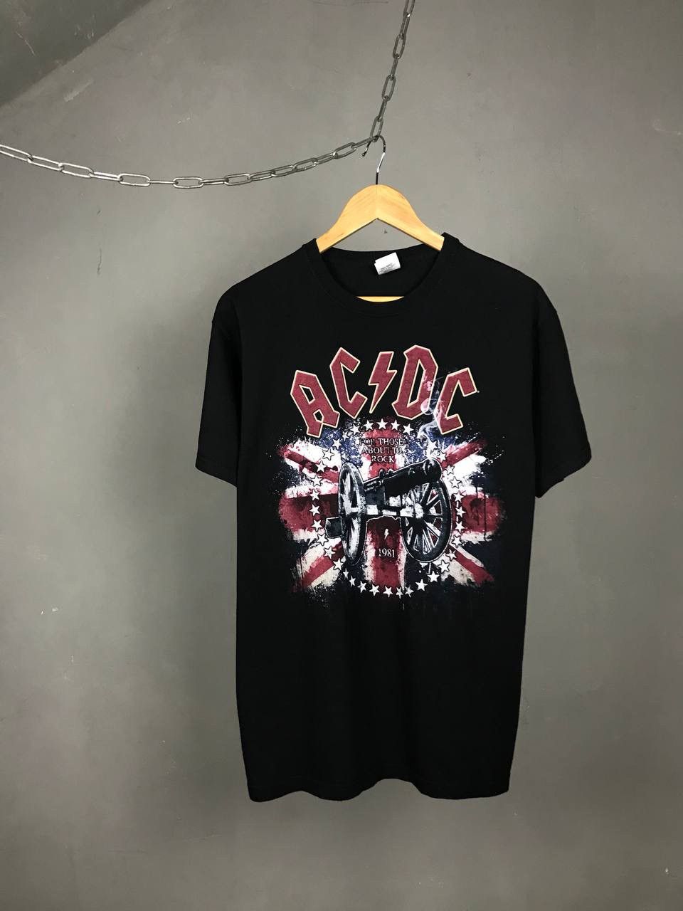 AC/DC × Band Tees AC/DC vintage rock band overprinted tour tee Size US M / EU 48-50 / 2 - 1 Thumbnail