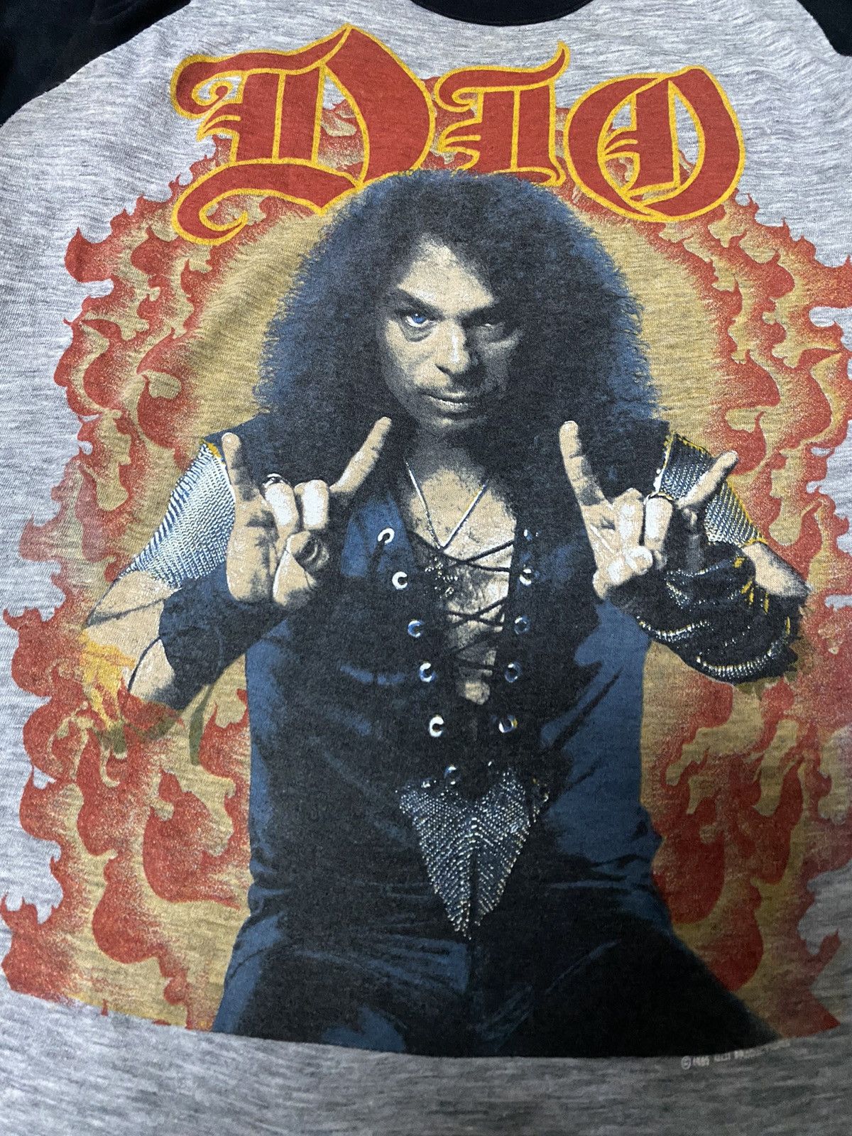 Band Tees VINTAGE 1985 DIO SECRED HEART TOUR Size US M / EU 48-50 / 2 - 8 Thumbnail