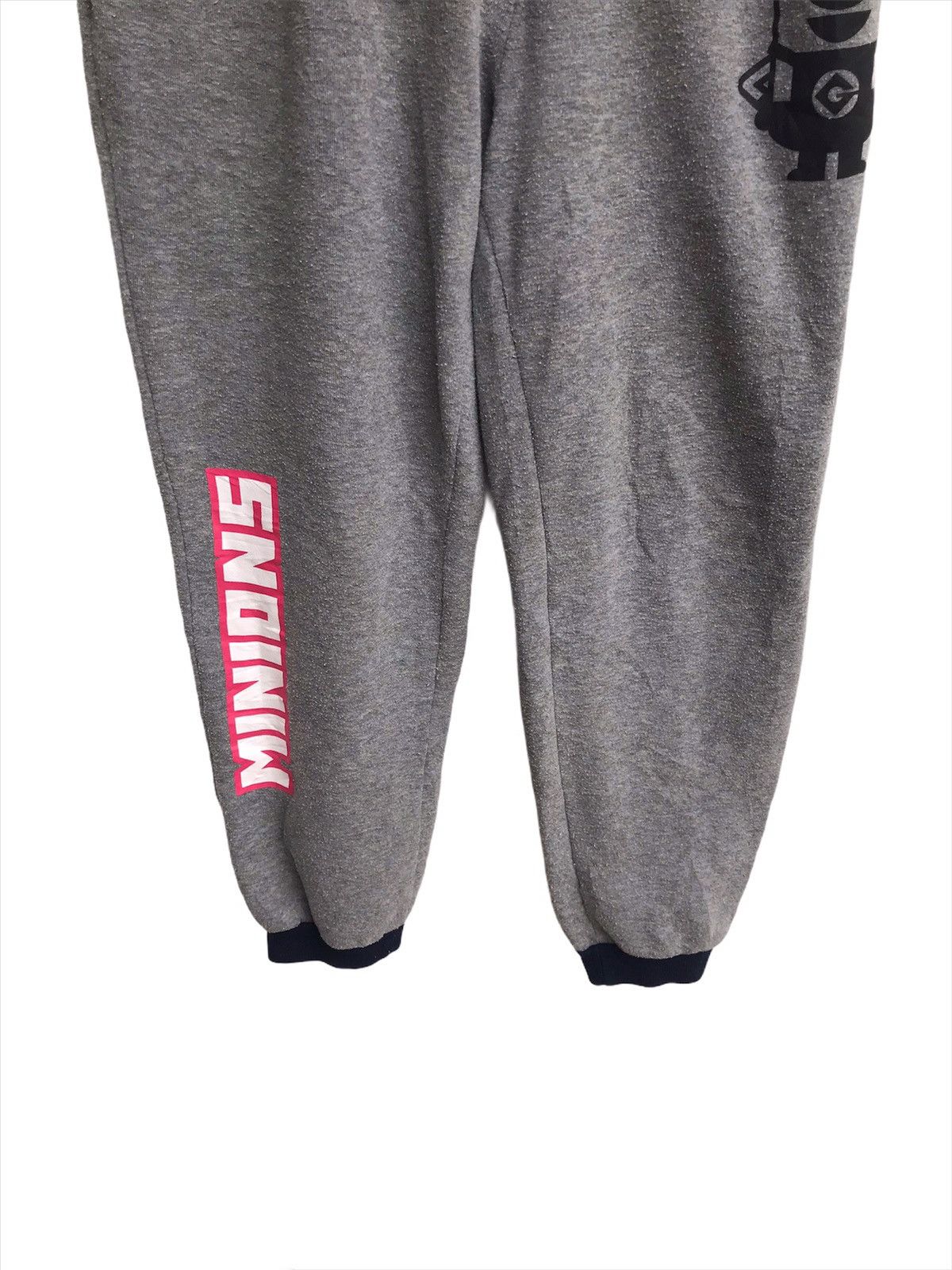 Japanese Brand 🔥Despicable Me Minion Made Joggerpants Size US 26 / EU 42 - 4 Thumbnail