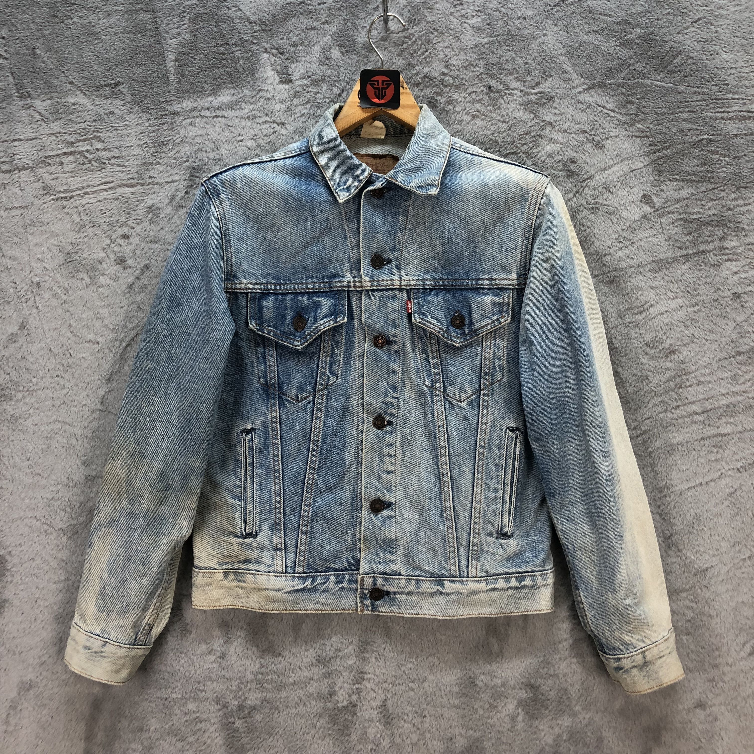 Levi's VINTAGE LEVIS 70506 DENIM JACKET MADE IN CANADA #6572-74 Size US S / EU 44-46 / 1 - 1 Thumbnail