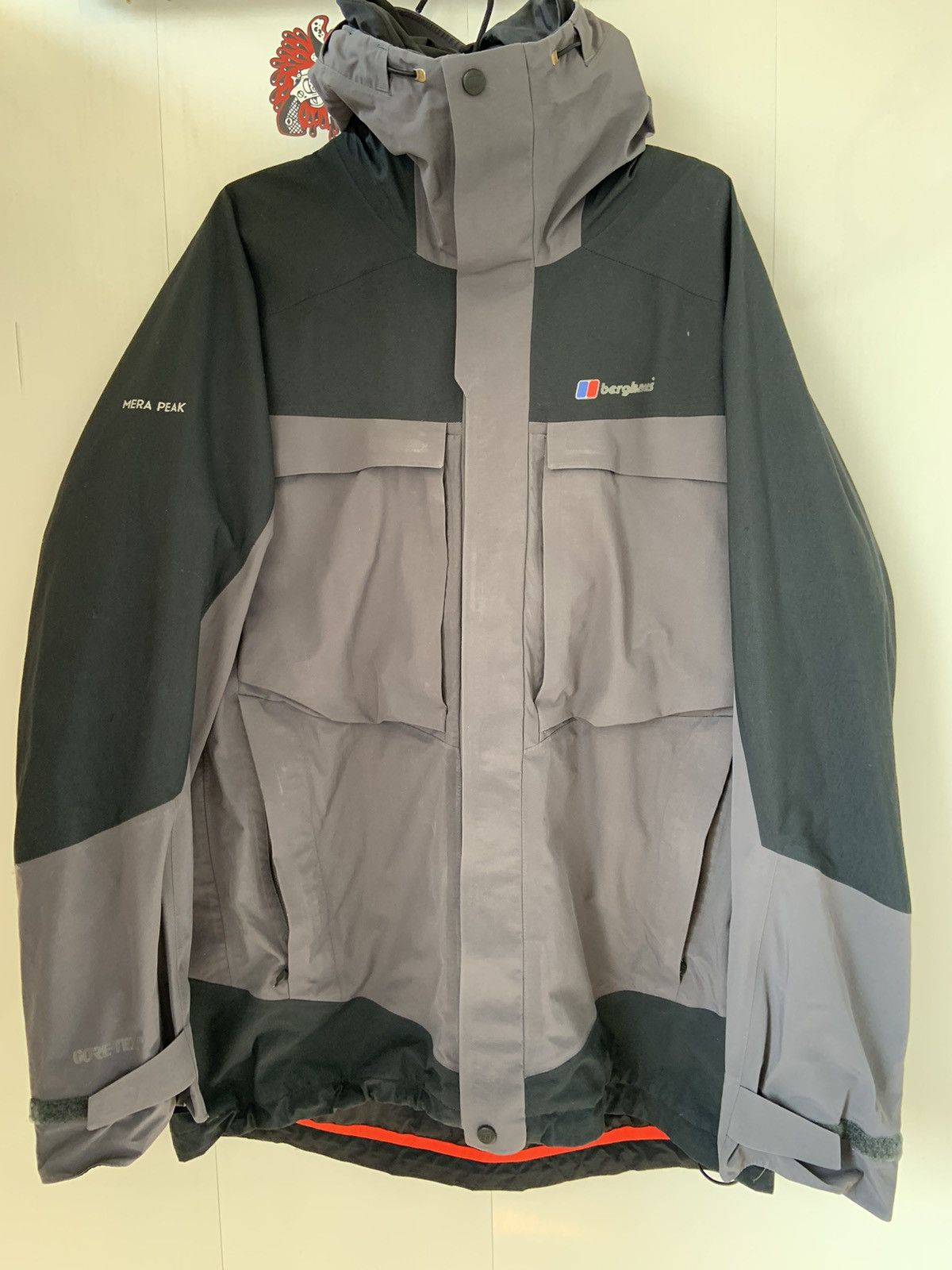 Berghaus men's mera hot sale peak 5.0 waterproof jacket