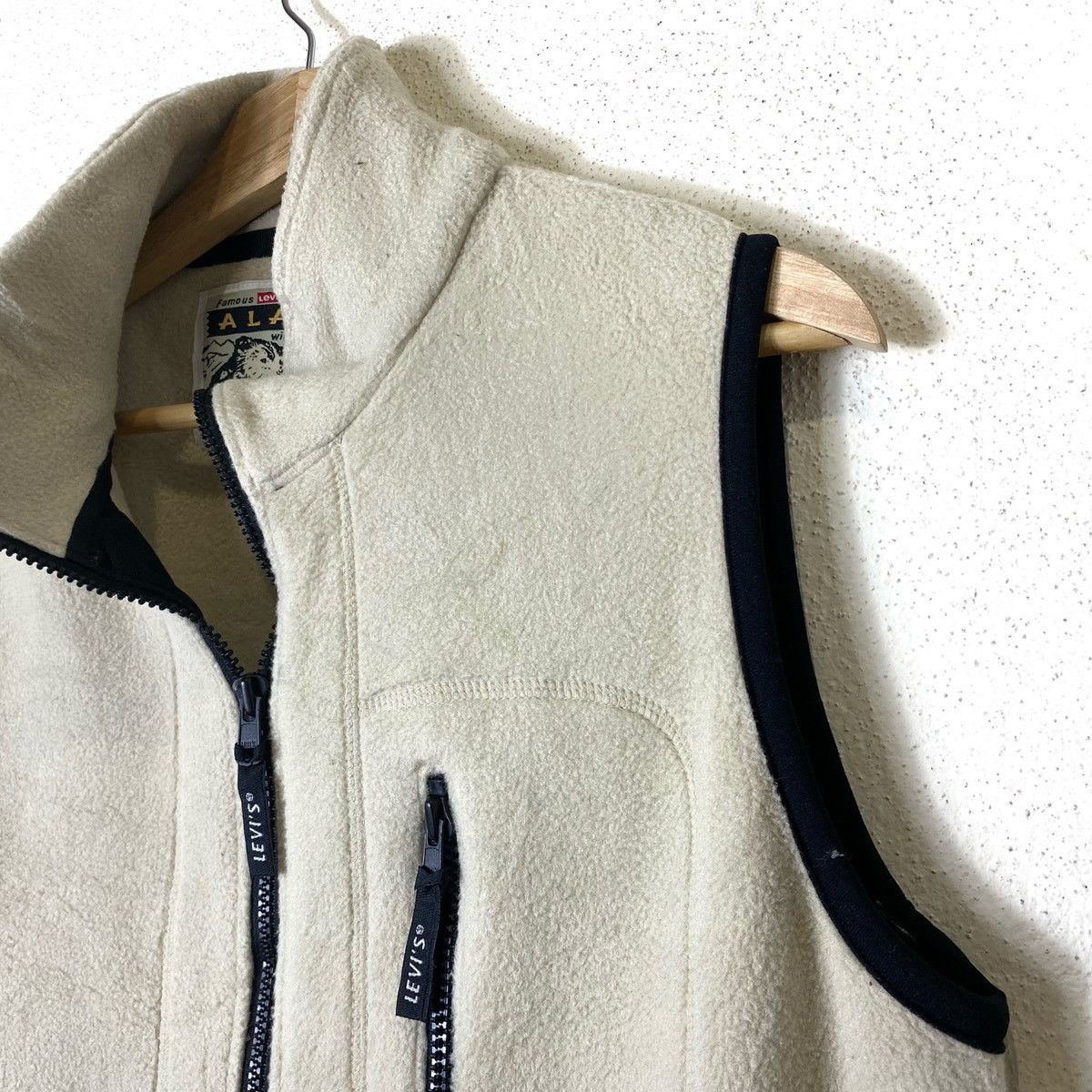 Levi's Vintage Levi's ALASKA winter Sweater Fleece Zipper Up Size US M / EU 48-50 / 2 - 2 Thumbnail