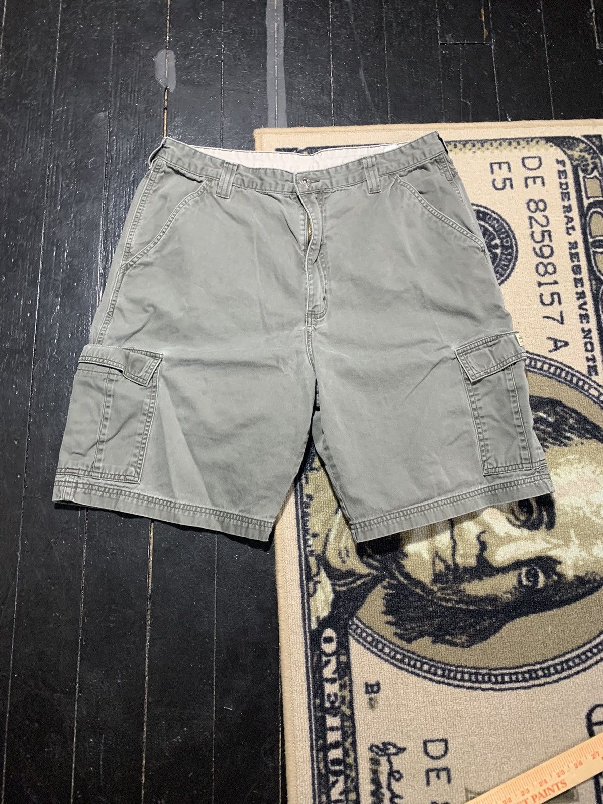 90'S REI Cargo Shorts, Women's Size L (W28), Vintage unclear gray type Vintage Second Hand