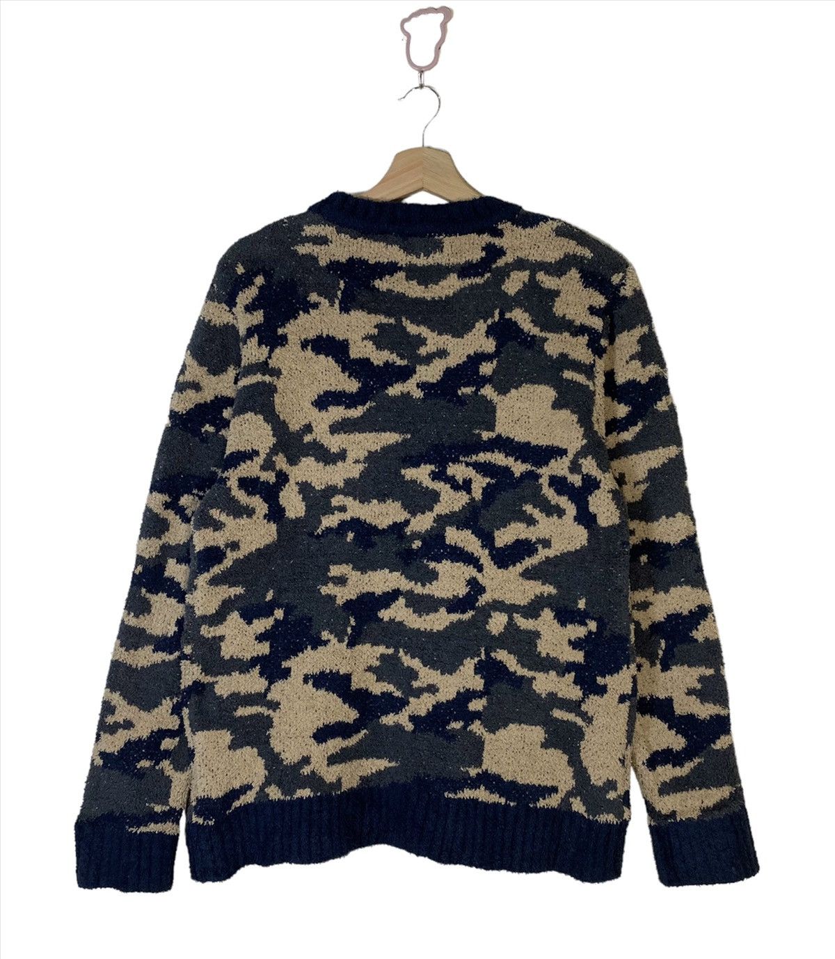 Avirex Vintage AVIREX camouflage Sweater Pullover Sweatshirt Size US L / EU 52-54 / 3 - 6 Thumbnail