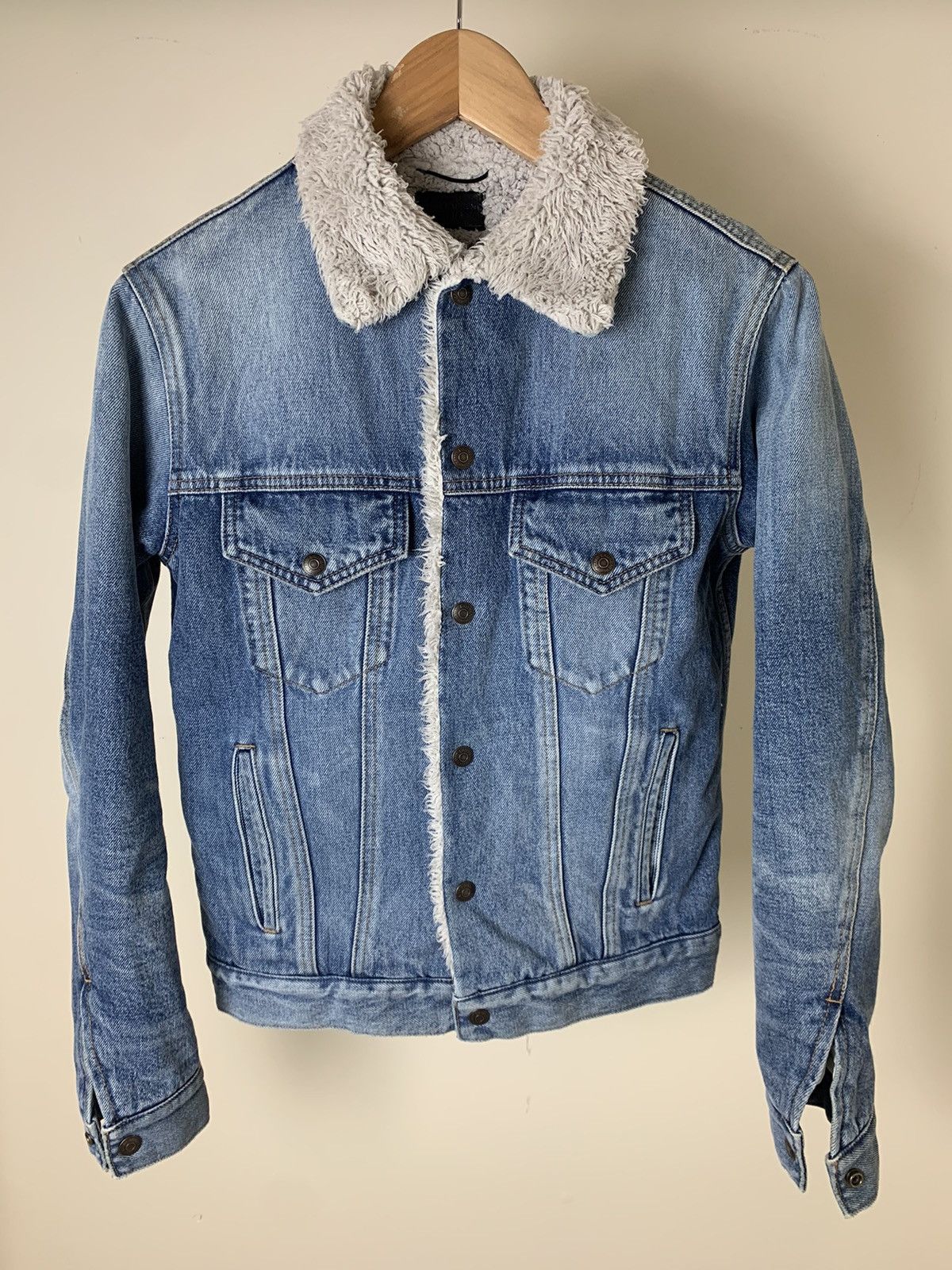 Saint Laurent Paris AW16 Blue Denim Sherpa Trucker Jacket