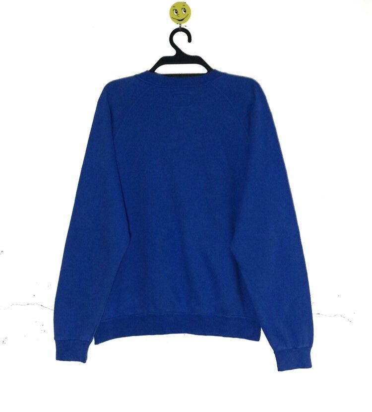 Benetton Vintage Benetton Embroidered Crewneck pullover Light Blue Size US M / EU 48-50 / 2 - 4 Thumbnail