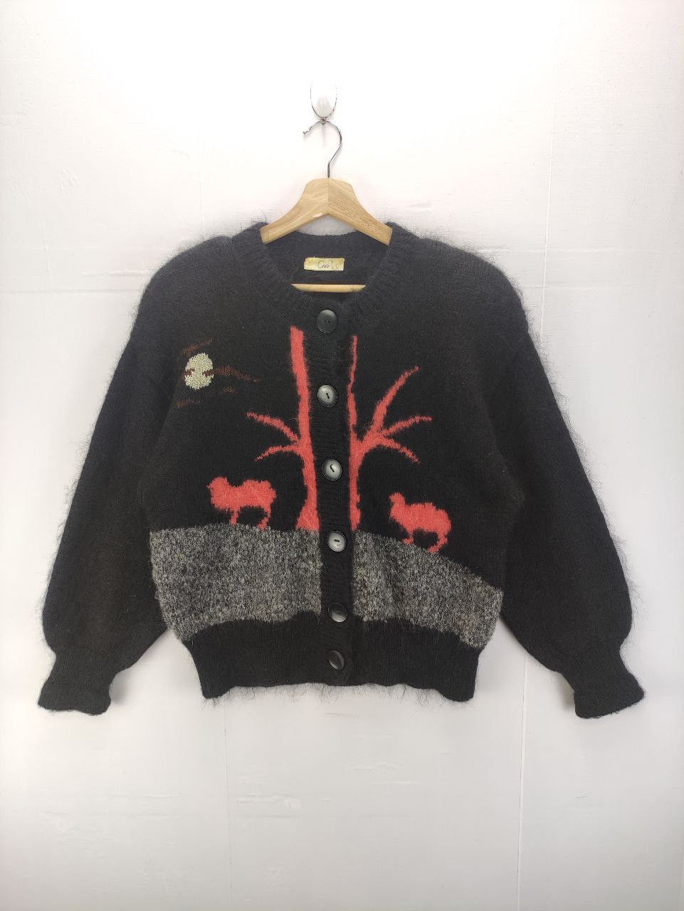 Japanese Brand 💔Accpt offer💔Vintage Mohair Cree Cardigan Size L / US 10 / IT 46 - 1 Thumbnail