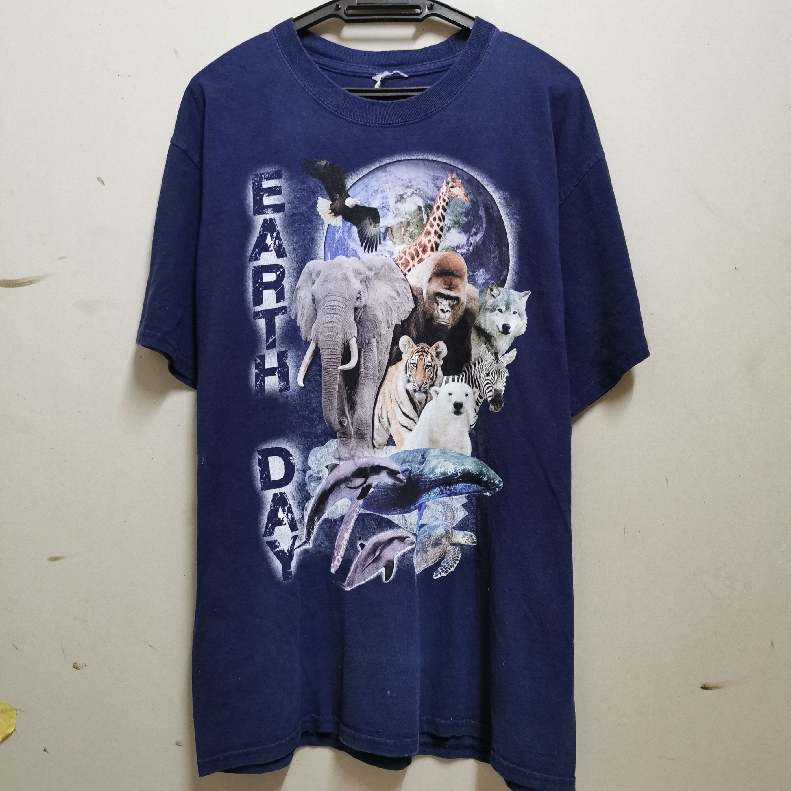 Habitat × Vintage Vintage animal EARTH DAY tee Size US L / EU 52-54 / 3 - 1 Thumbnail