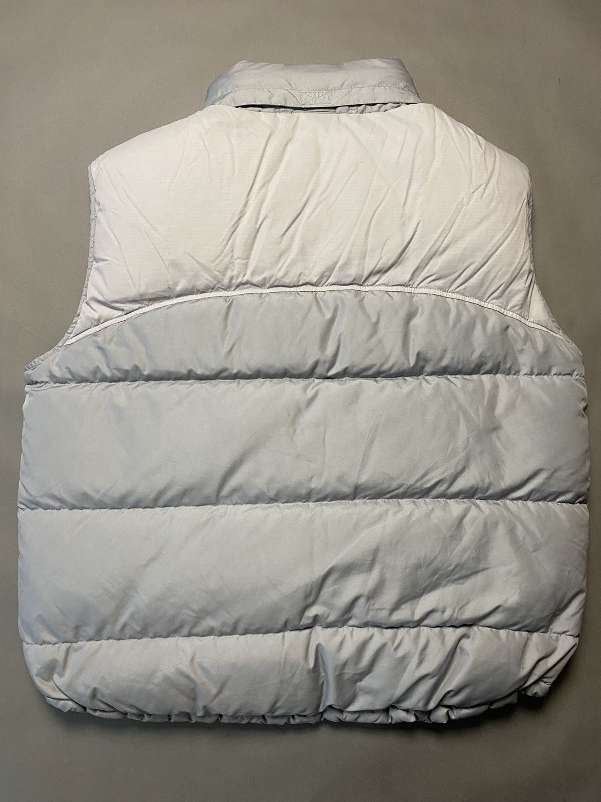 Nike Nike vintage light grey puffer vest small swoosh 2000s Size US XXL / EU 58 / 5 - 5 Thumbnail