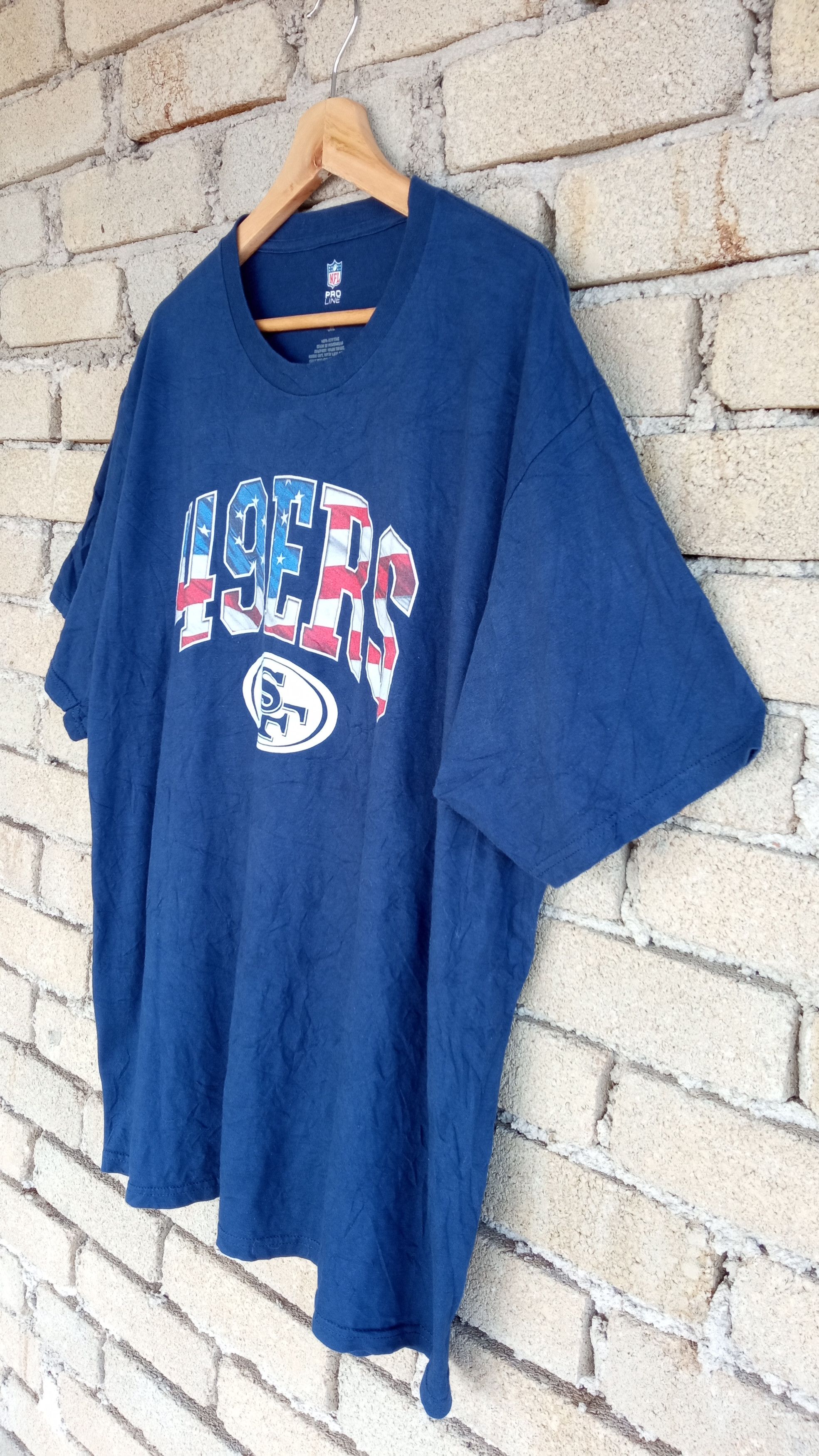 NFL 🔥🔥San Francisco SF 49ERS NFL Logo T-Shirt Size US XL / EU 56 / 4 - 6 Thumbnail