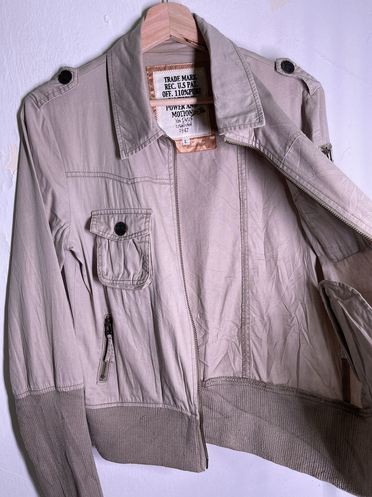 Von Dutch Von Dutch multi pocket jacket Size US L / EU 52-54 / 3 - 5 Thumbnail