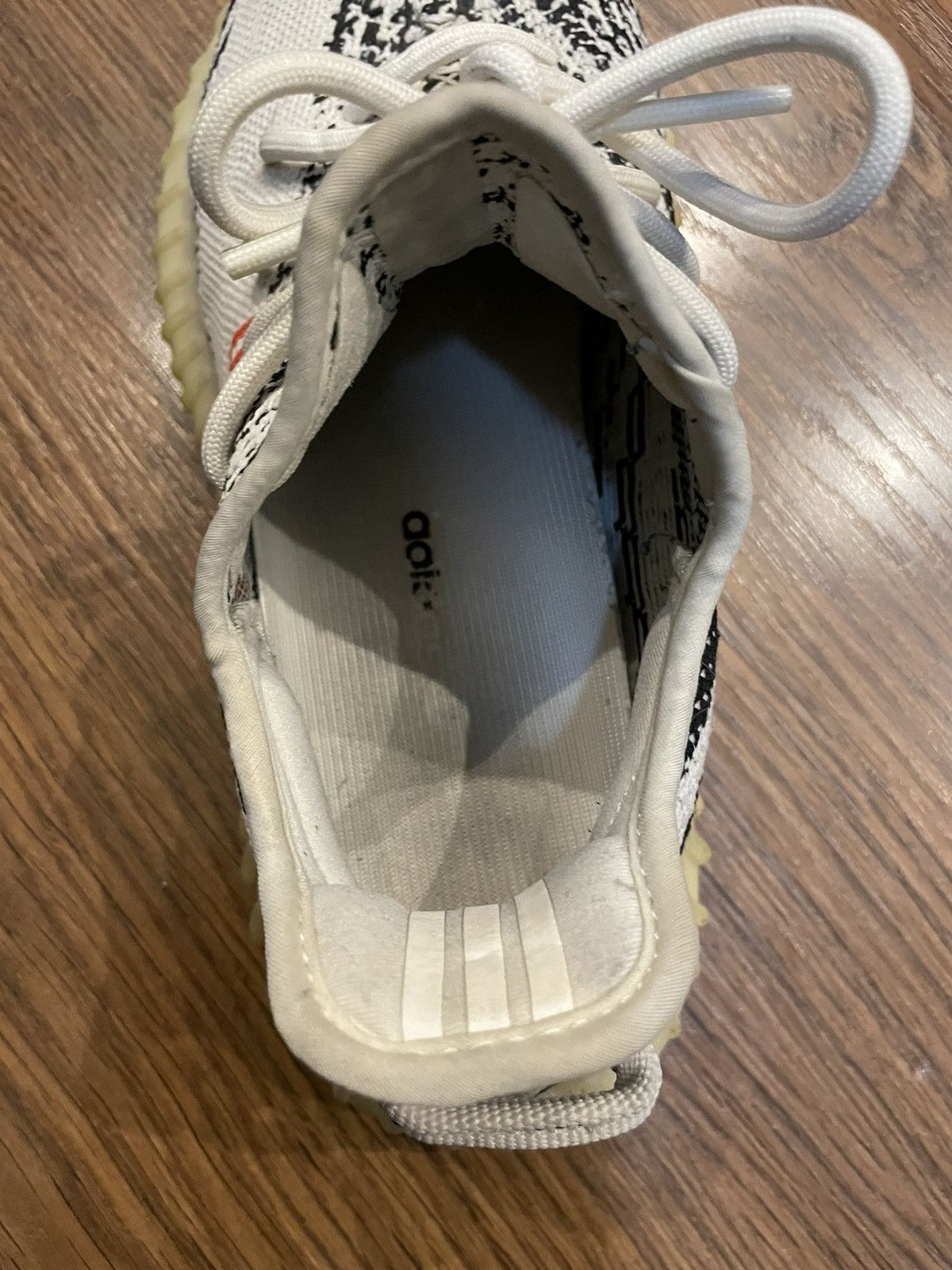 Adidas × Kanye West Adidas Yeezy Zebra 350 v2 Boost Size US 8 / EU 41 - 8 Thumbnail