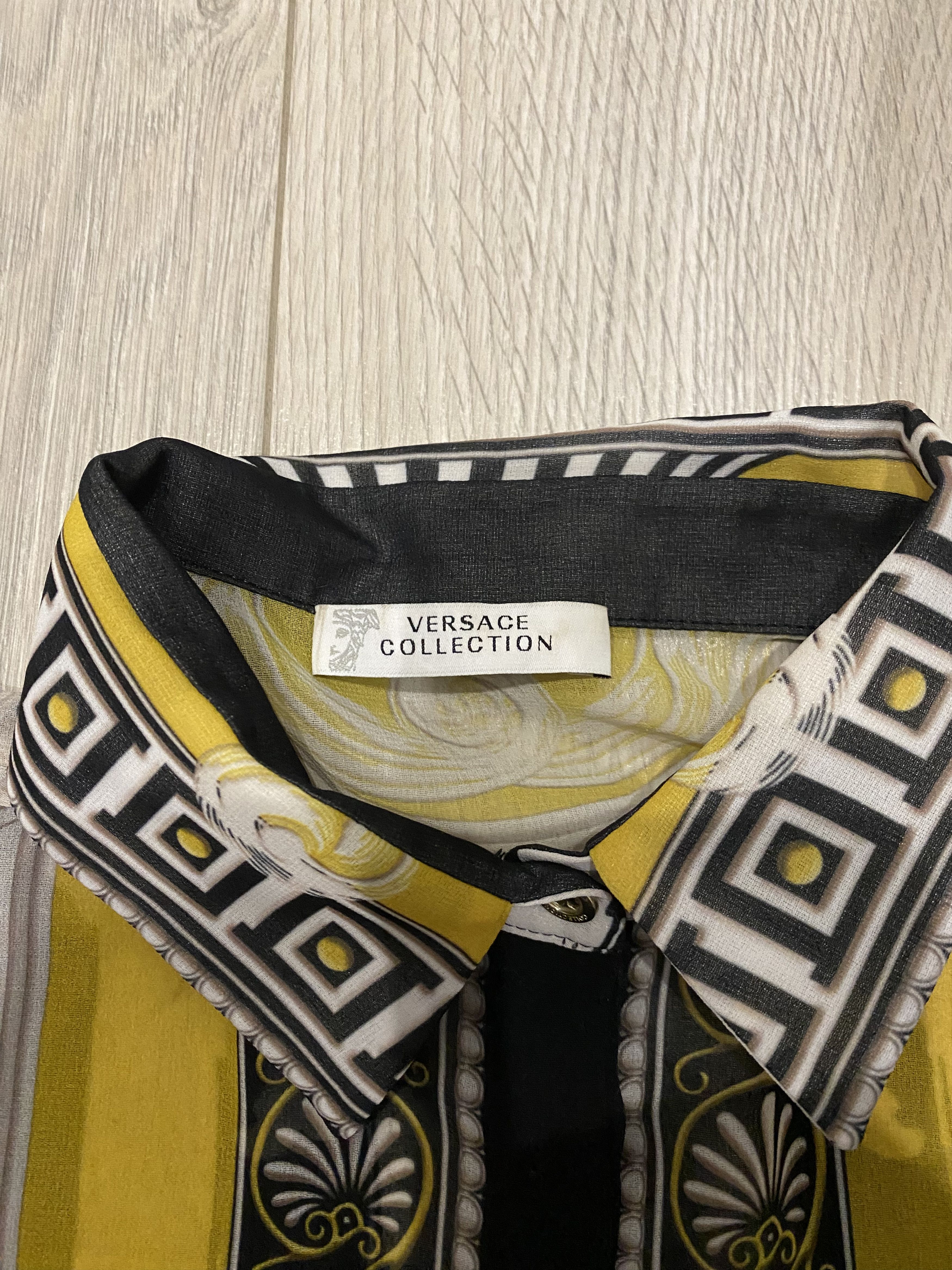 Versace Versace Long Button Ups Dancing Shirt Size 38 Size XS / US 0-2 / IT 36-38 - 6 Thumbnail