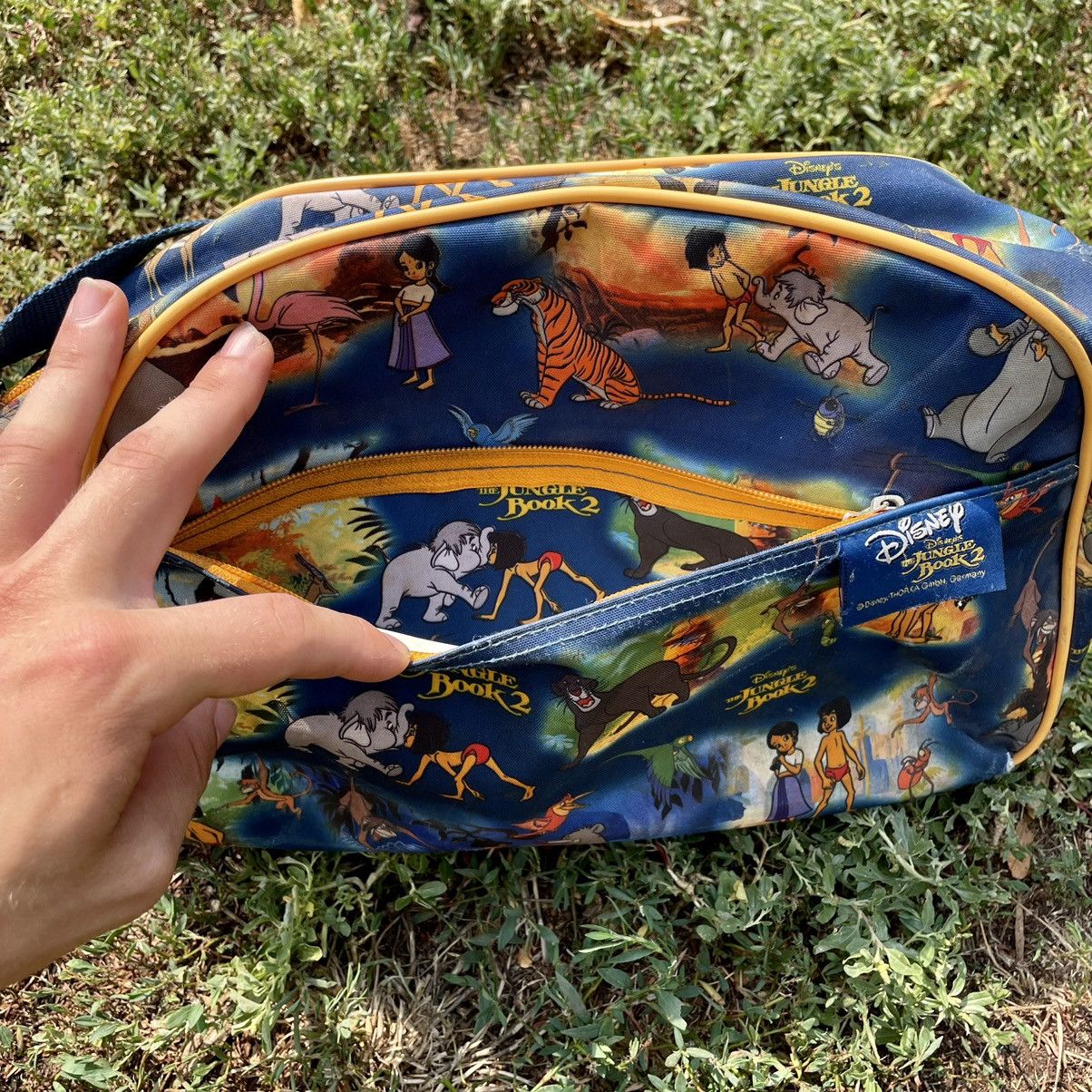 Vintage Vintage Y2K Disney All Over Print Crossbody Bag Streetwear O Size ONE SIZE - 5 Thumbnail