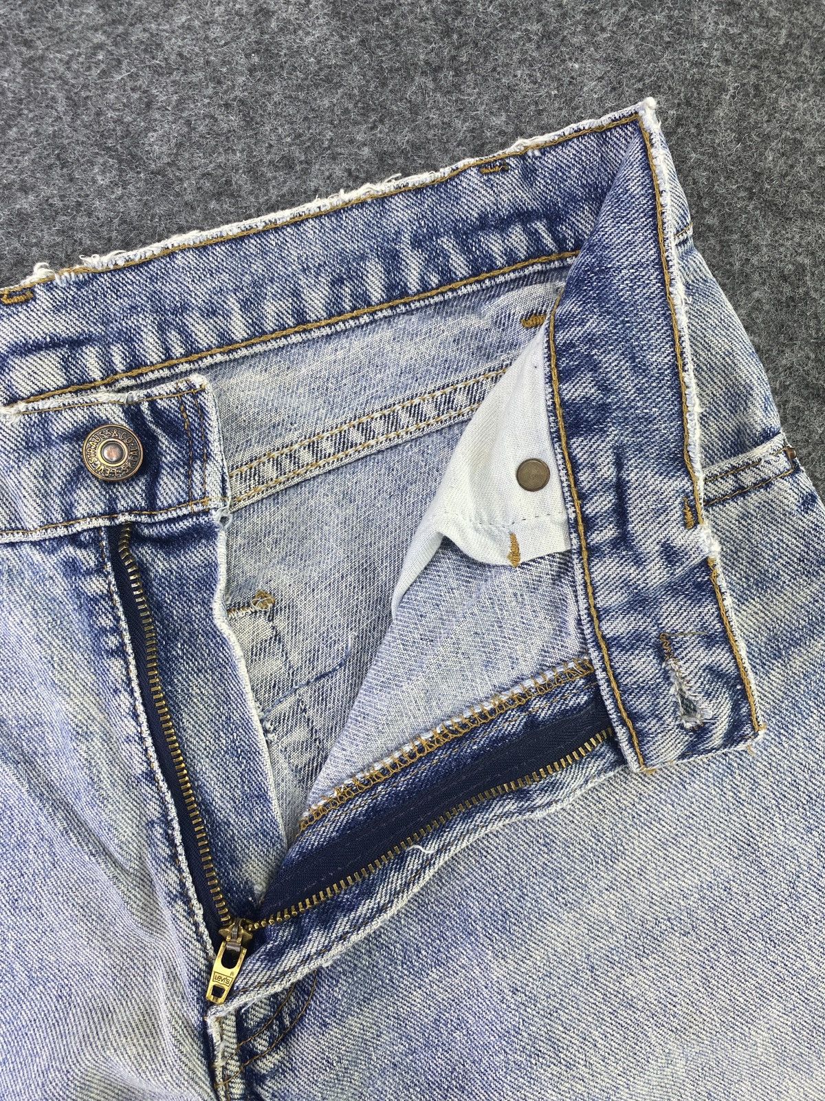 Jean × Levi's × Vintage 90s Vintage Levis 550 Jeans Blue Wash- J715 Size US 30 / EU 46 - 3 Thumbnail