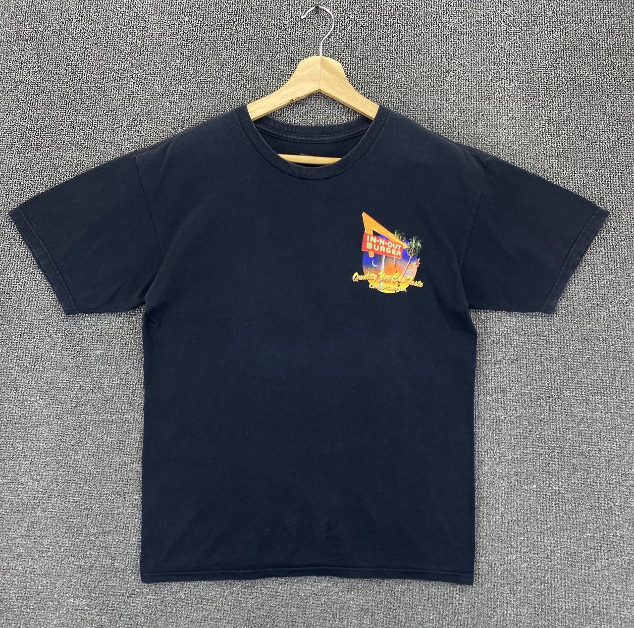 Vintage Vintage In N Out Burger Since 1948 California Tee T Shirts Size US M / EU 48-50 / 2 - 7 Thumbnail