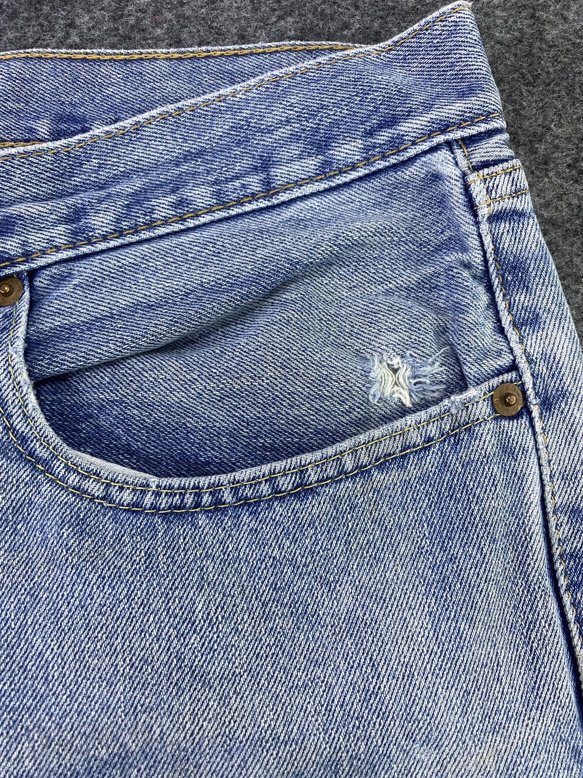 Levi's Vintage Levi's 550 Jeans Blue Wash- J720 Size US 36 / EU 52 - 9 Thumbnail