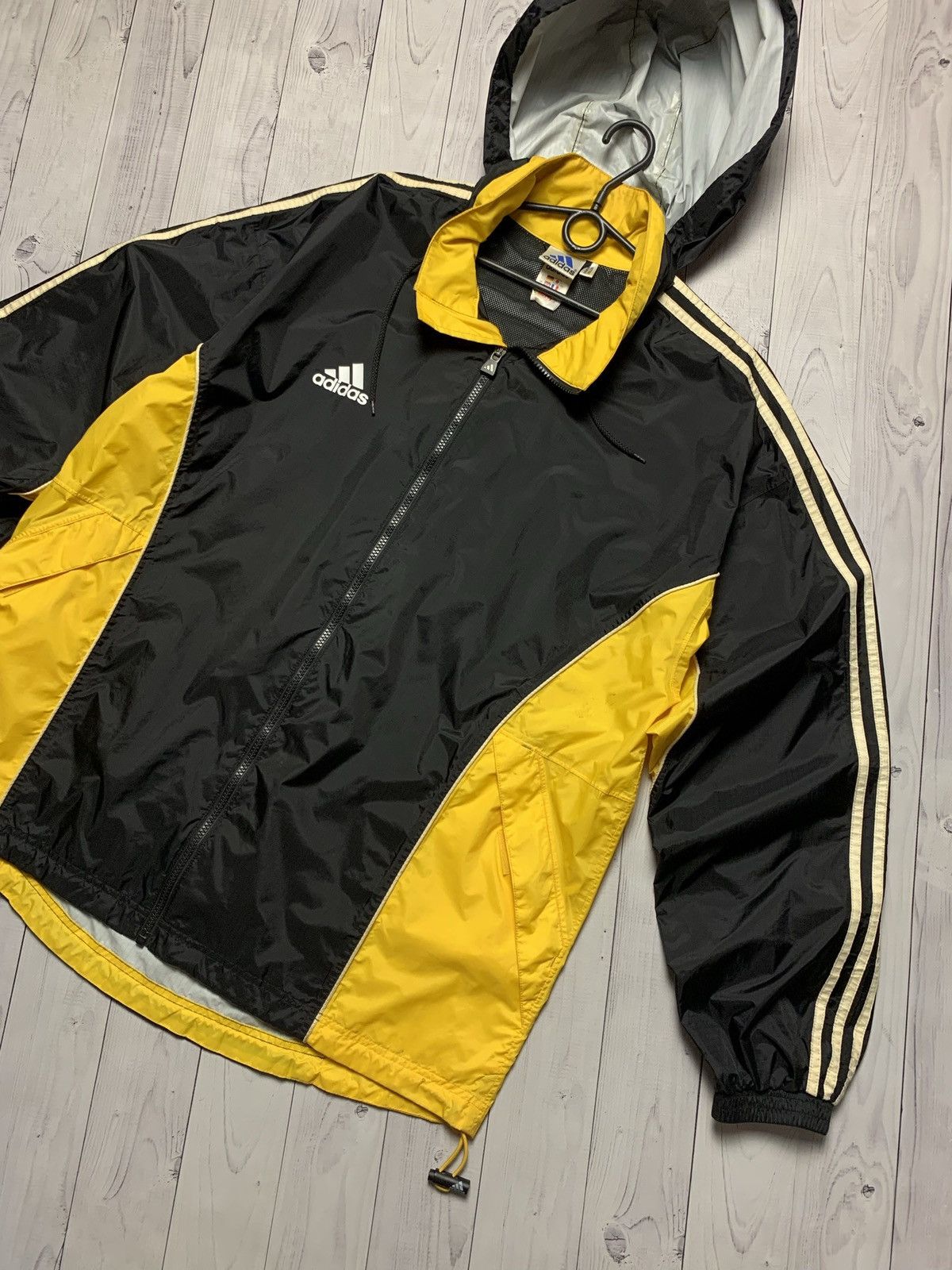 Vintage adidas Light jacket size L